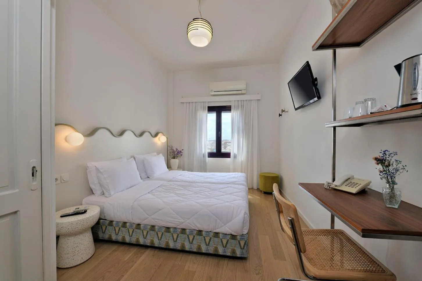 Bedroom, Bed in Dryades & Orion Hotel