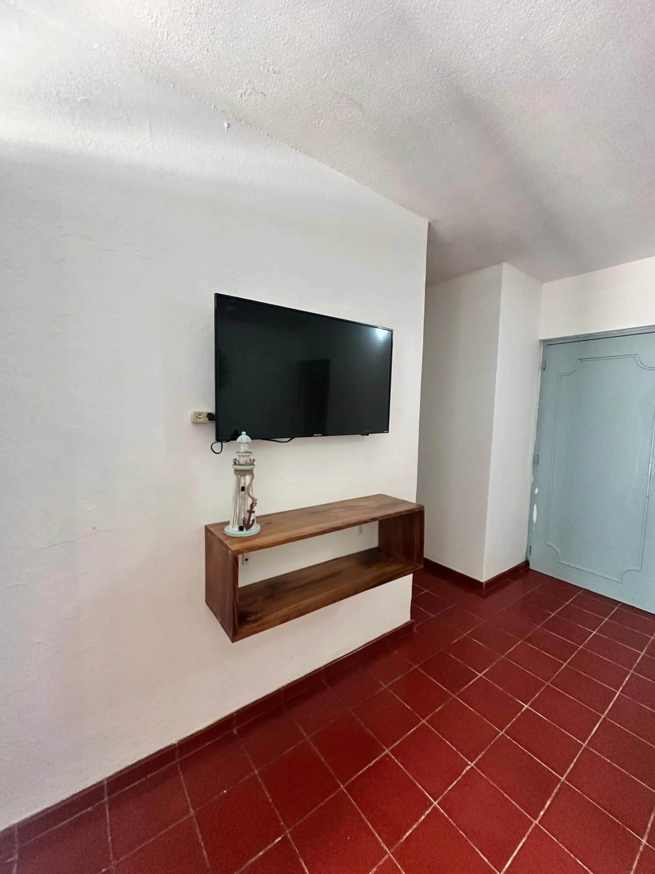 TV and multimedia in Creta Hotel & Suites