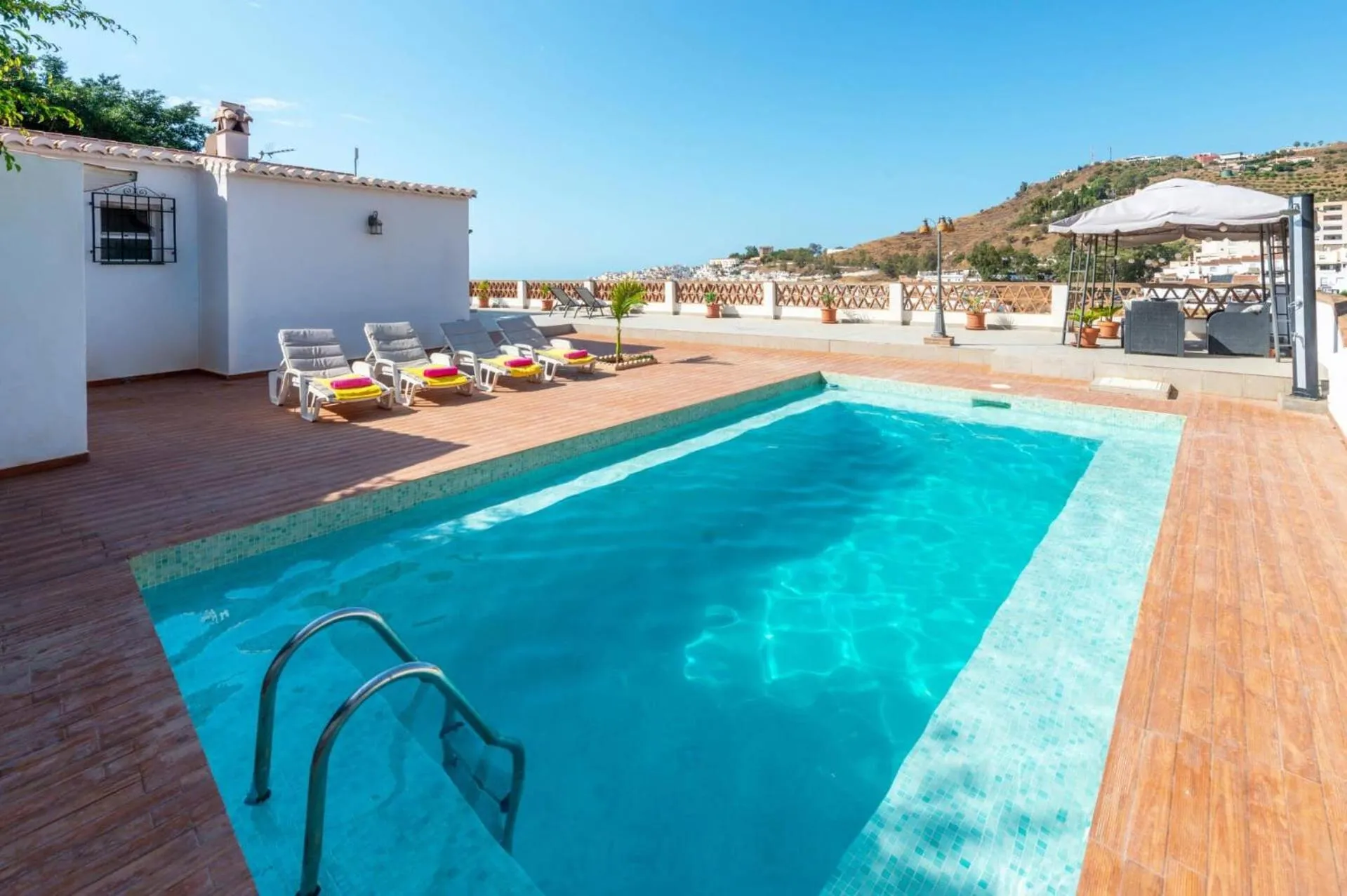 Villa Benama by Villa Plus