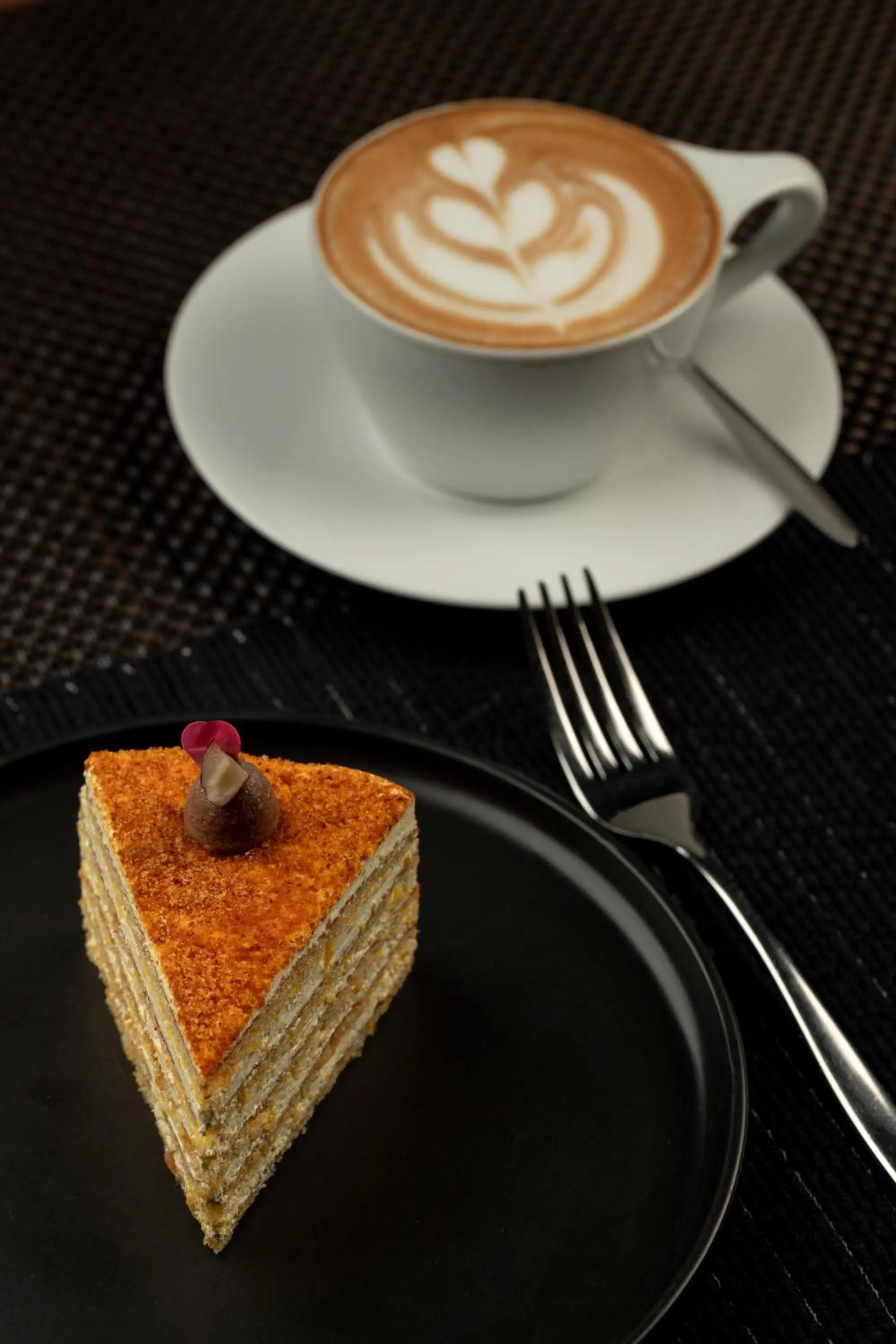 Food and drinks in Lake Avenue Hotel Kandy