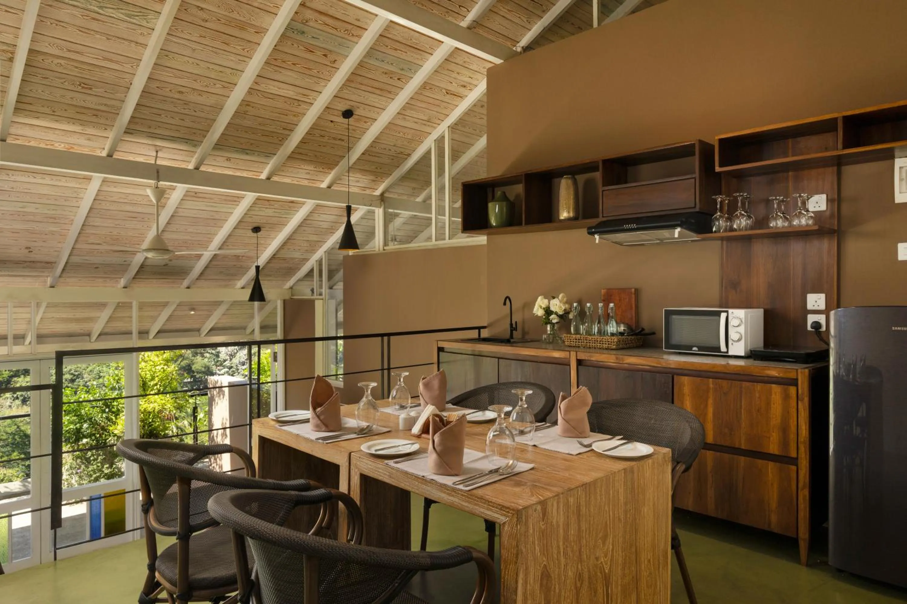 Kitchen or kitchenette in Lake Avenue Hotel Kandy