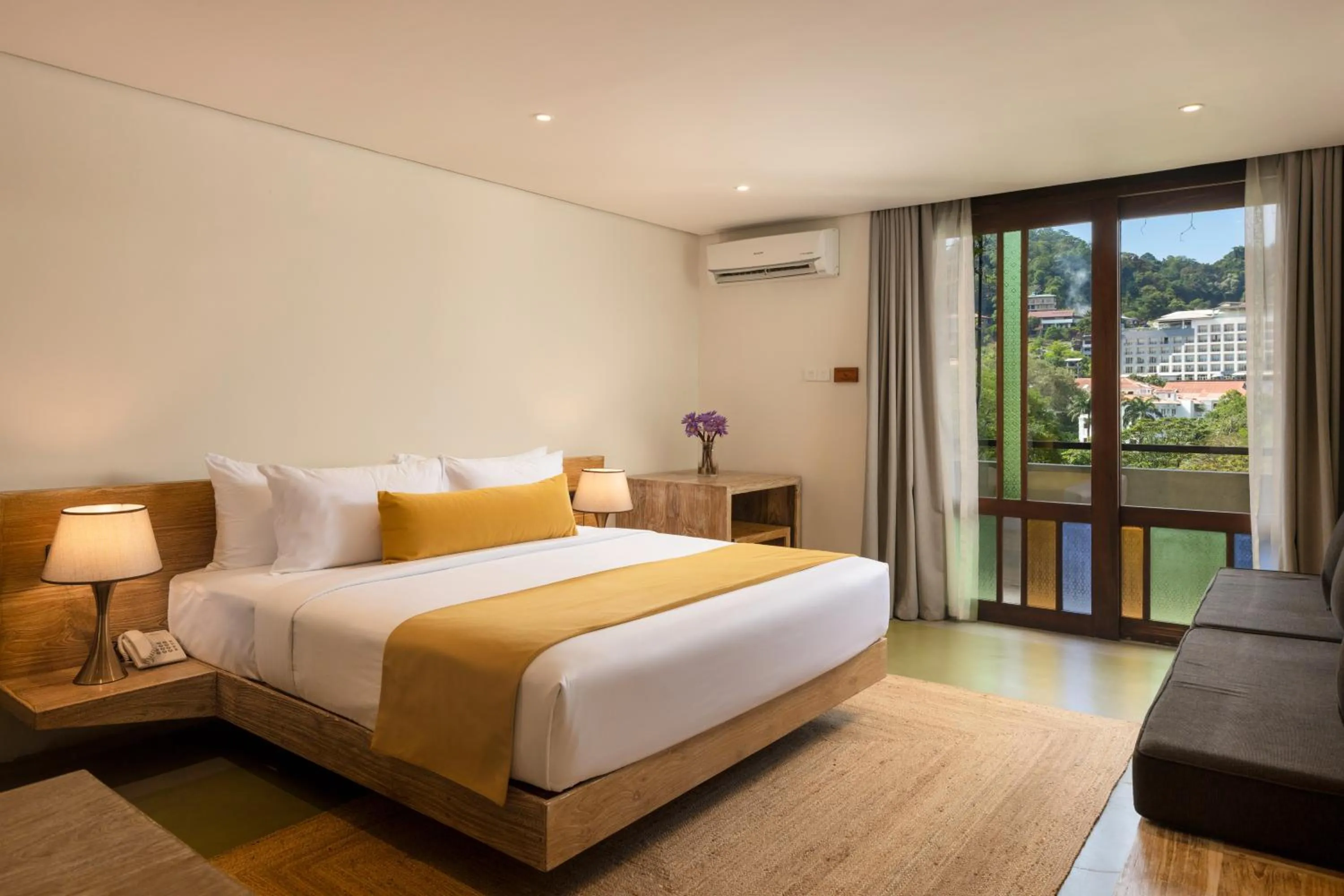 Bedroom, Bed in Lake Avenue Hotel Kandy