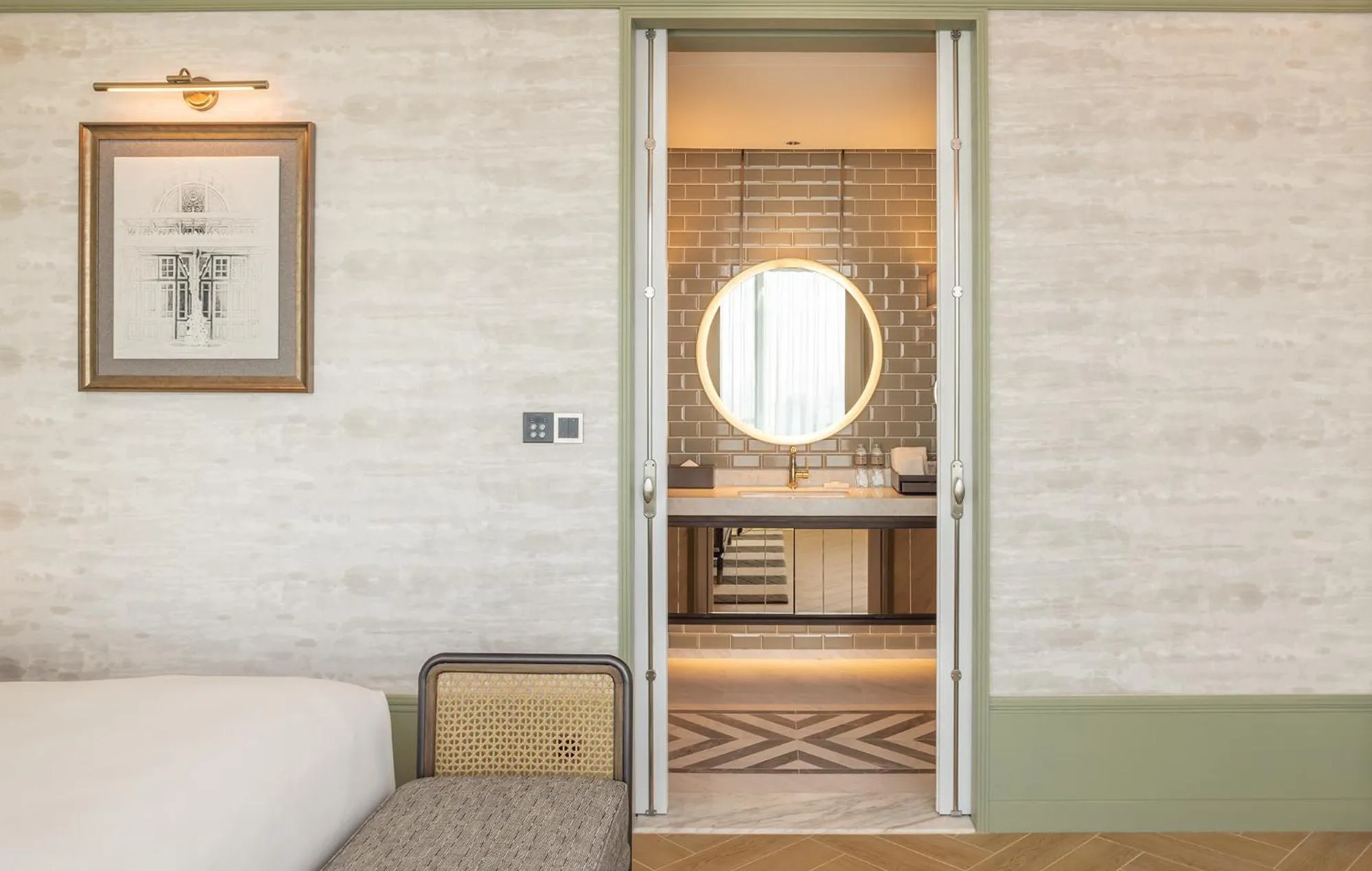 Bedroom, Bed in Eastin Grand Hotel Phayathai