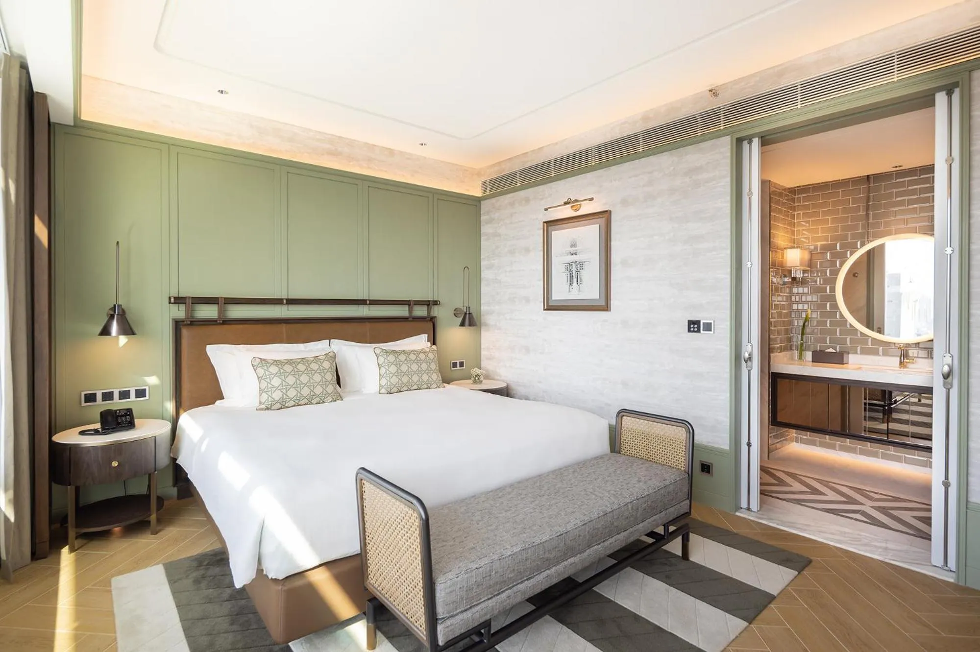 Bedroom, Bed in Eastin Grand Hotel Phayathai
