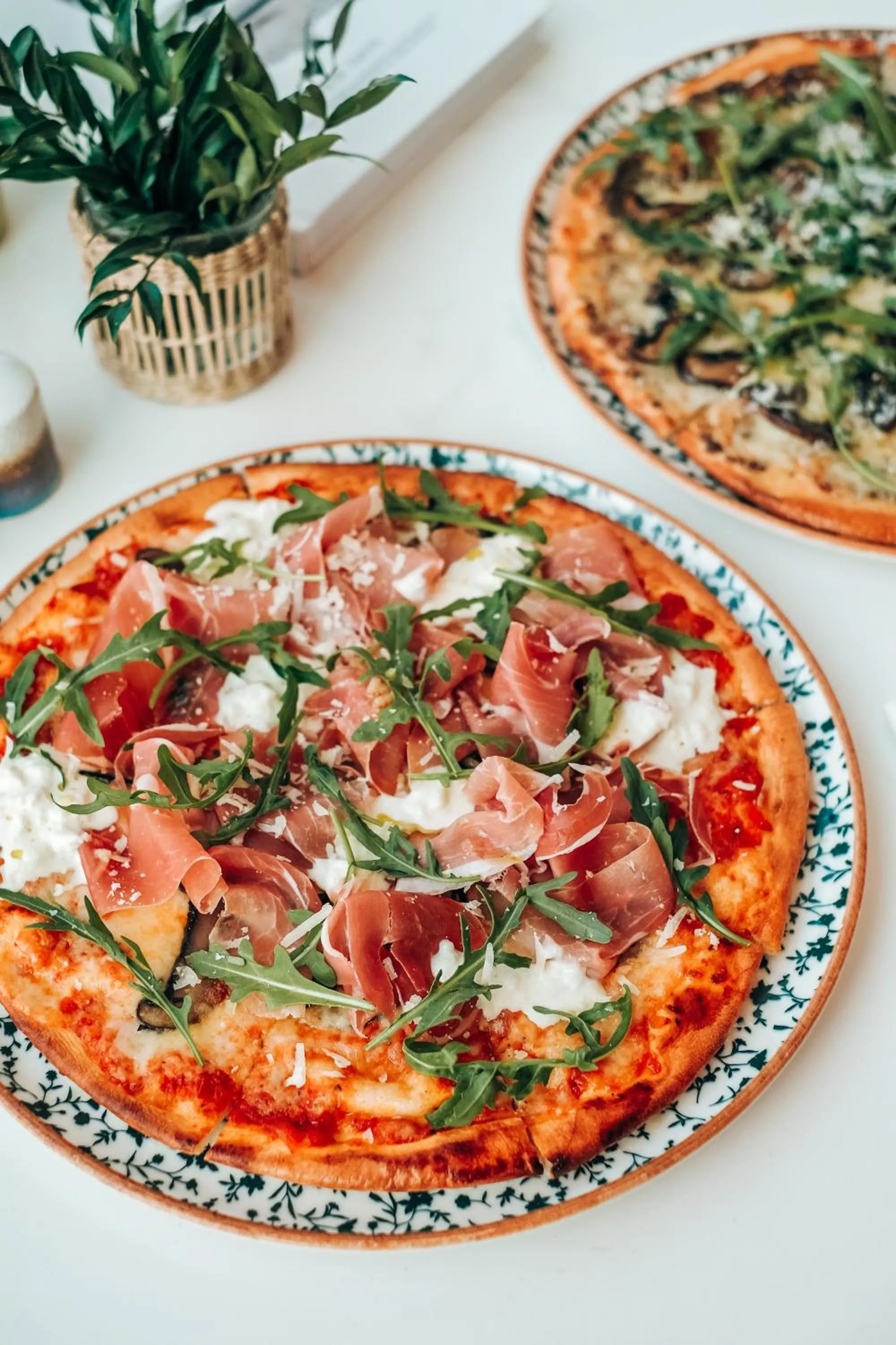 Restaurant/places to eat in Eastin Grand Hotel Phayathai