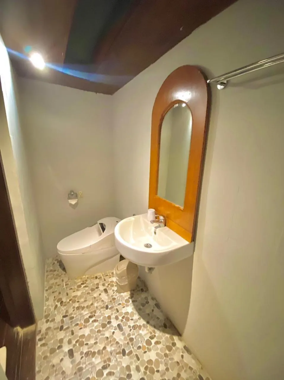 chrome hotel & resort solo