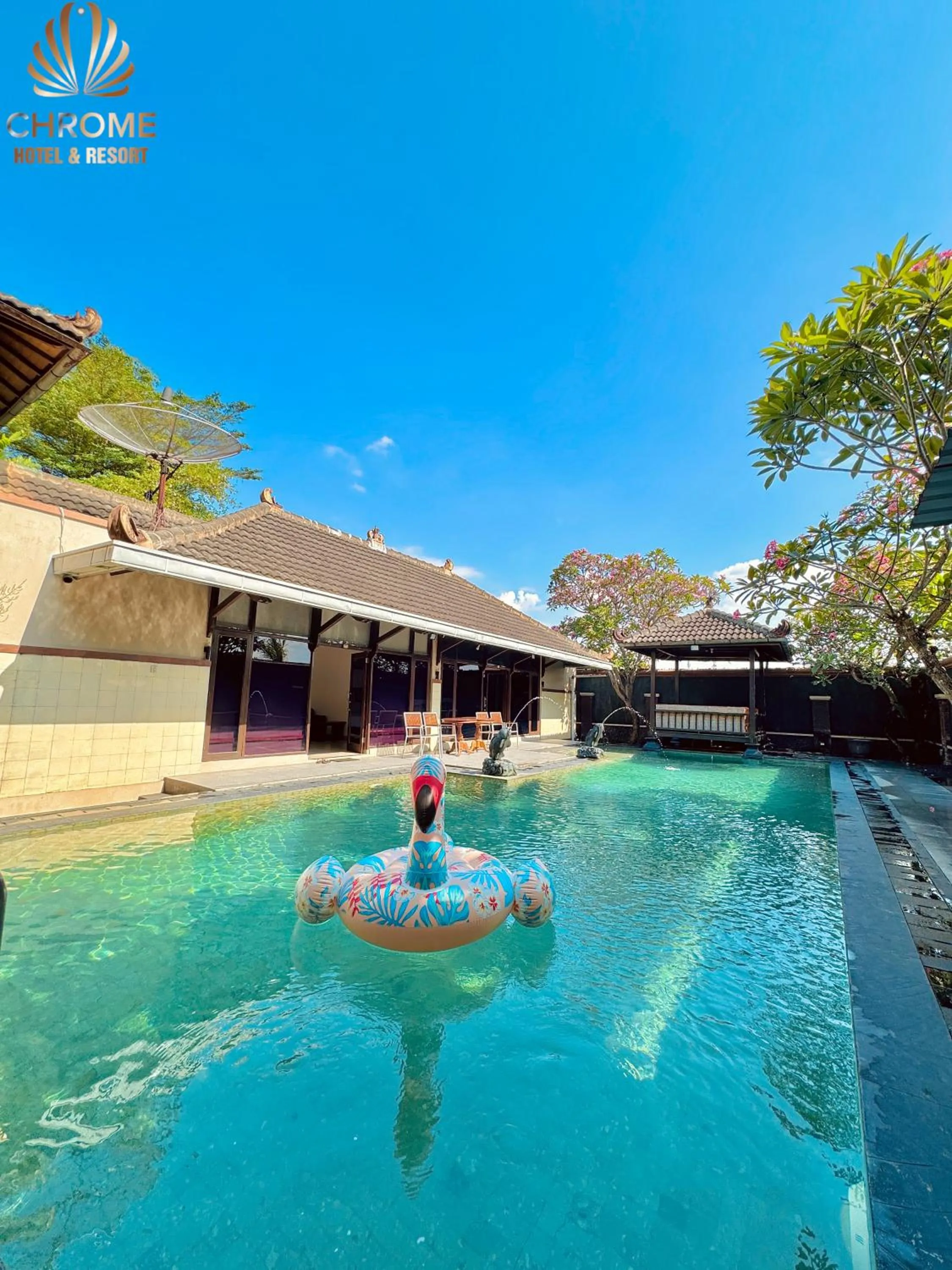 Swimming pool in chrome hotel & resort solo