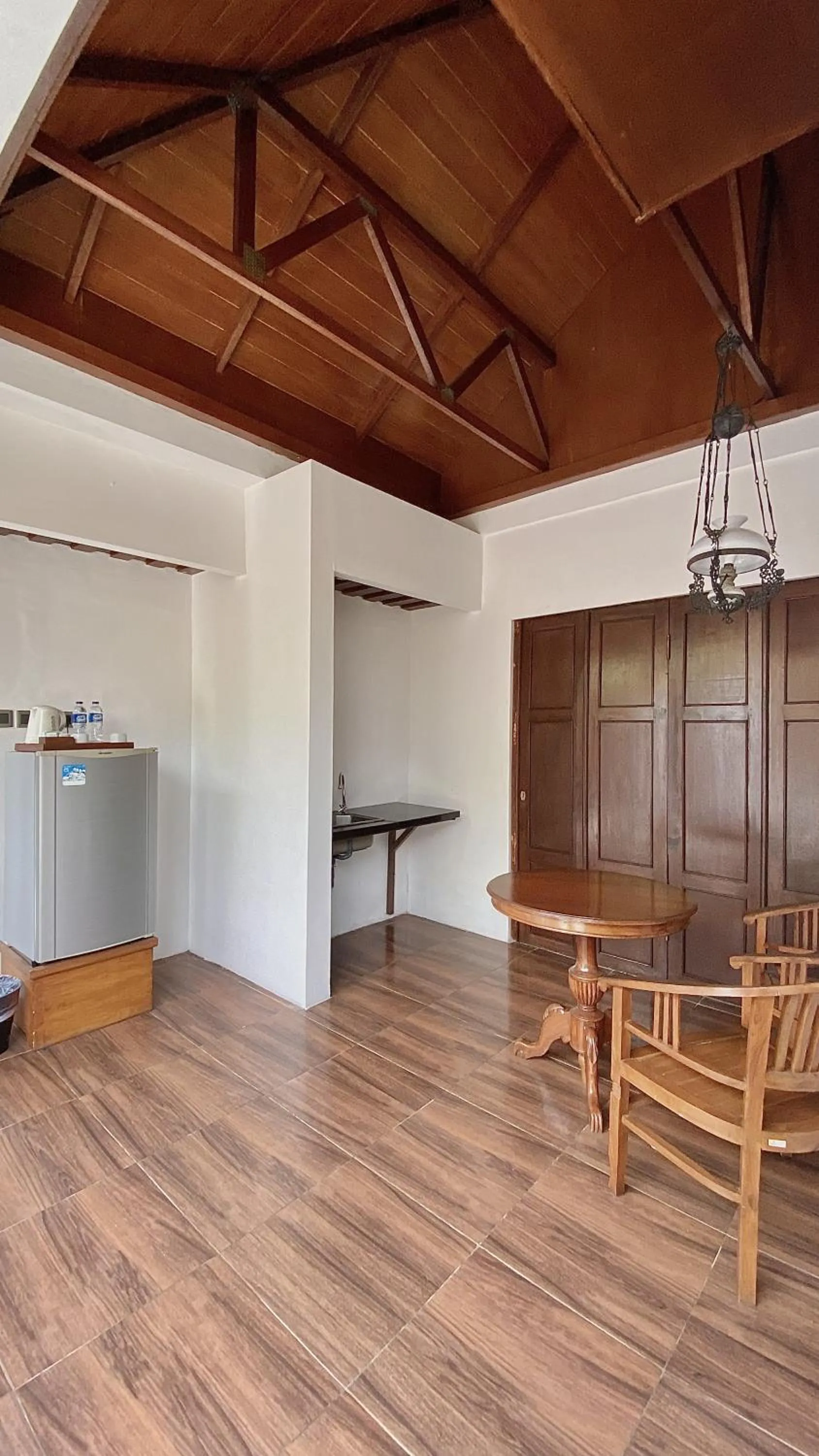 chrome hotel & resort solo