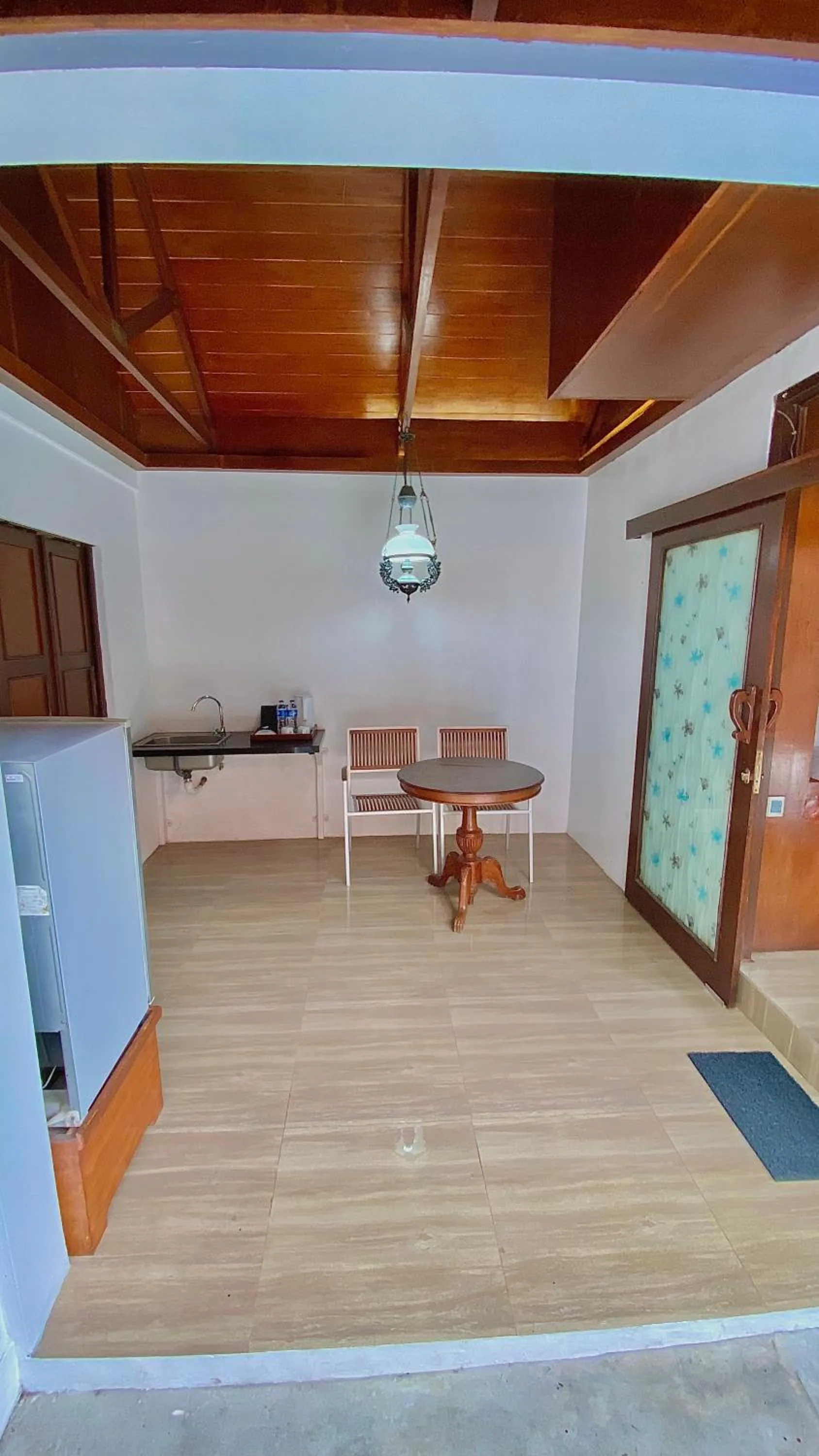 chrome hotel & resort solo