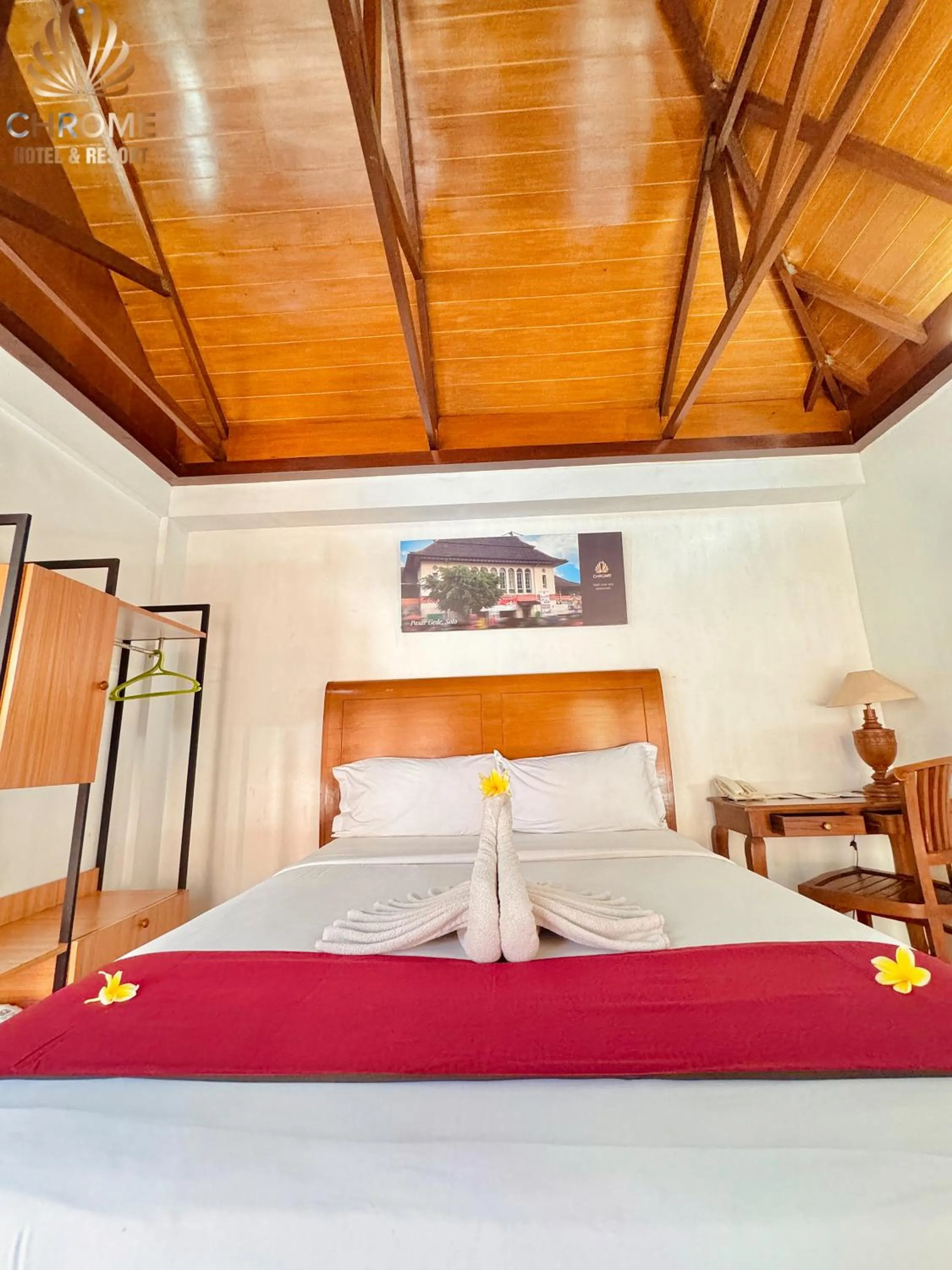 Bedroom, Bed in chrome hotel & resort solo