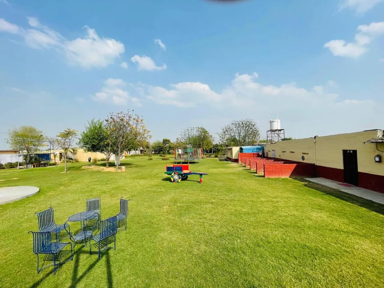 Garden in Arise Ethnic Village Resort - Manesar Bilaspur
