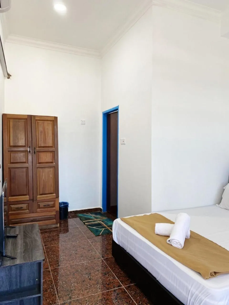 Bed in Raihan Beach Resort