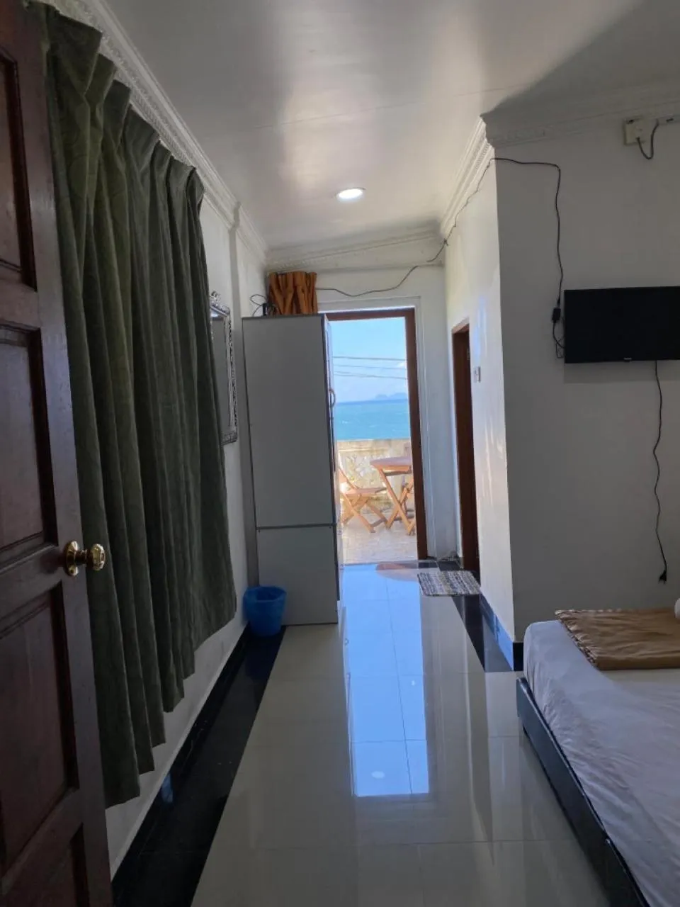 Bed in Raihan Beach Resort