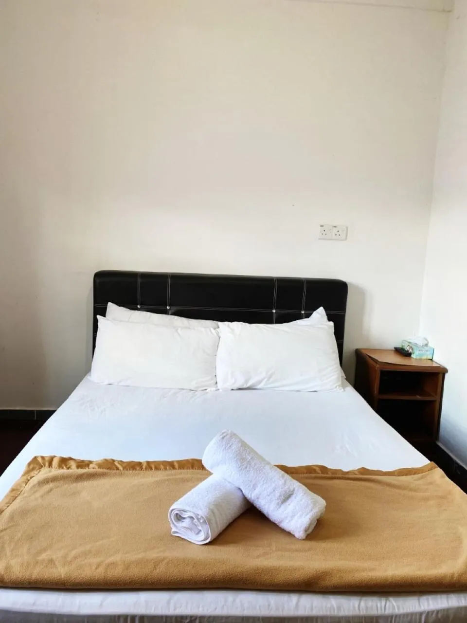 Bed in Raihan Beach Resort