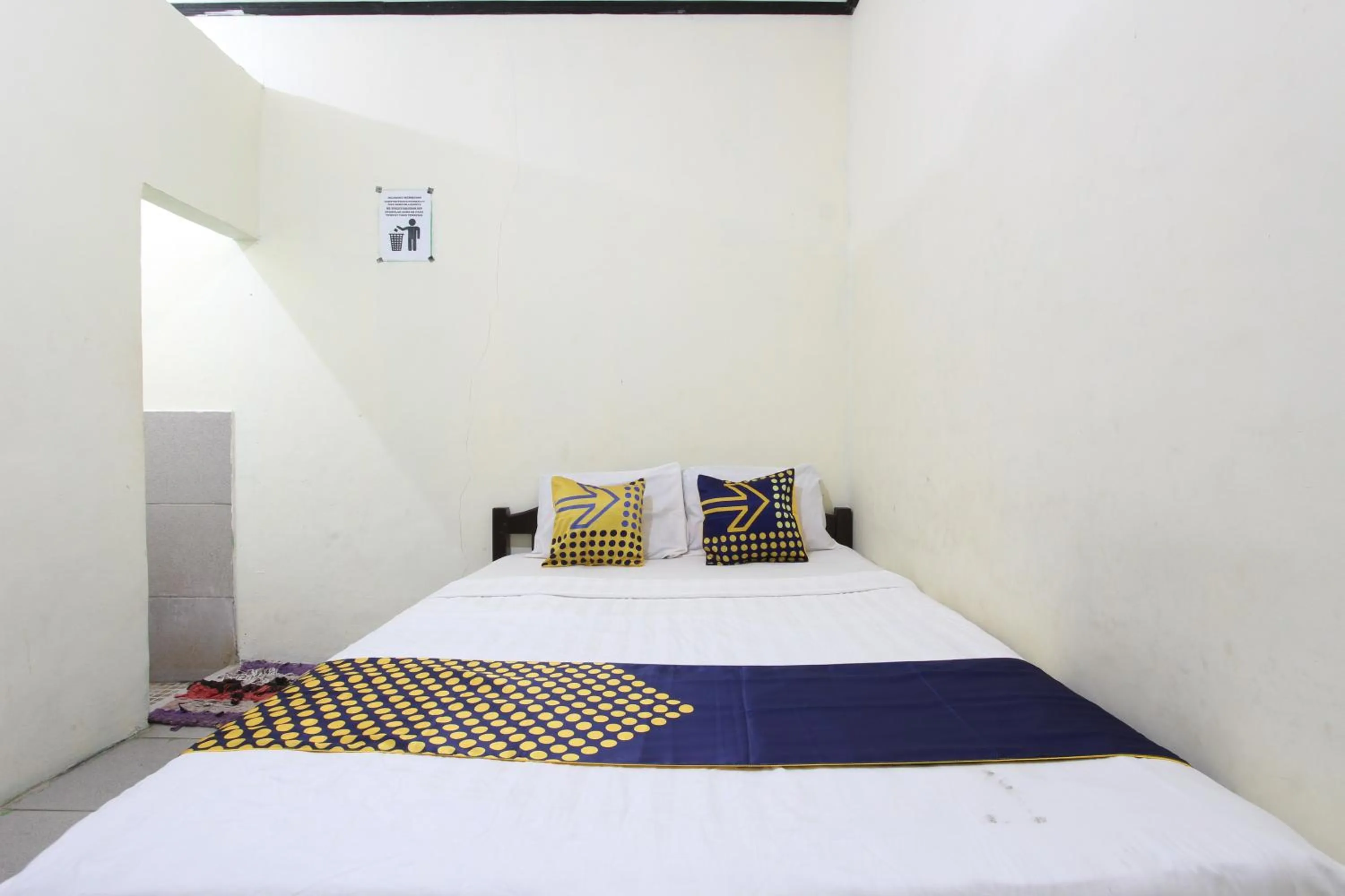 Bedroom, Bed in Hotel O Penginapan Tanjung Alang Syariah