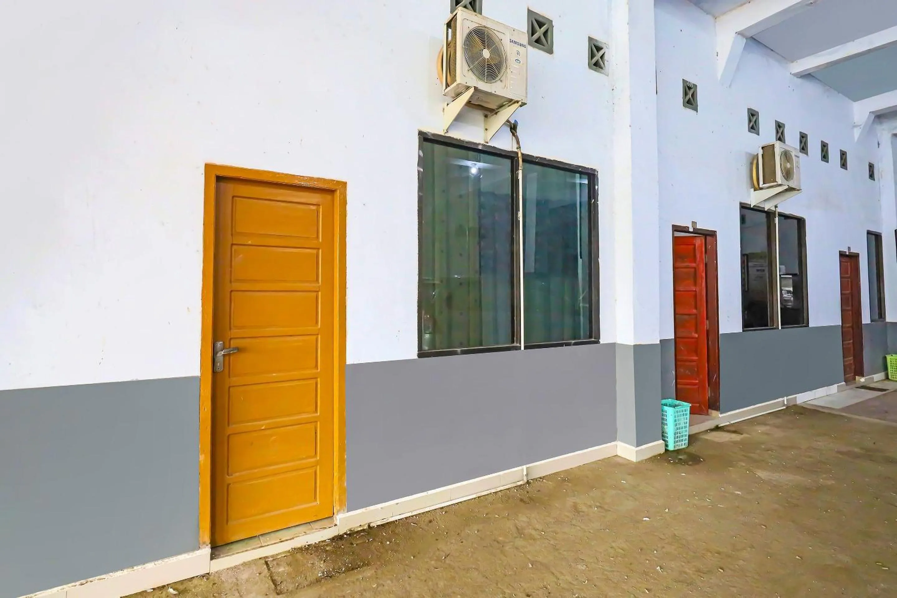 Lobby or reception in Hotel O Penginapan Metro Parepare