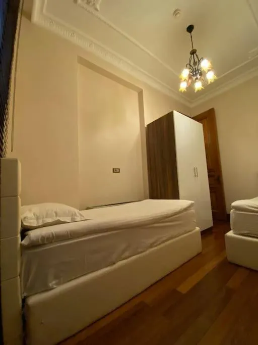 Bed in Aslan Residence