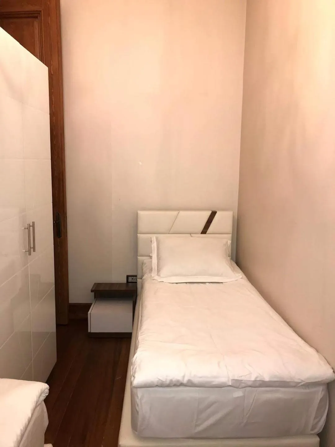 Bedroom, Bed in Aslan Residence