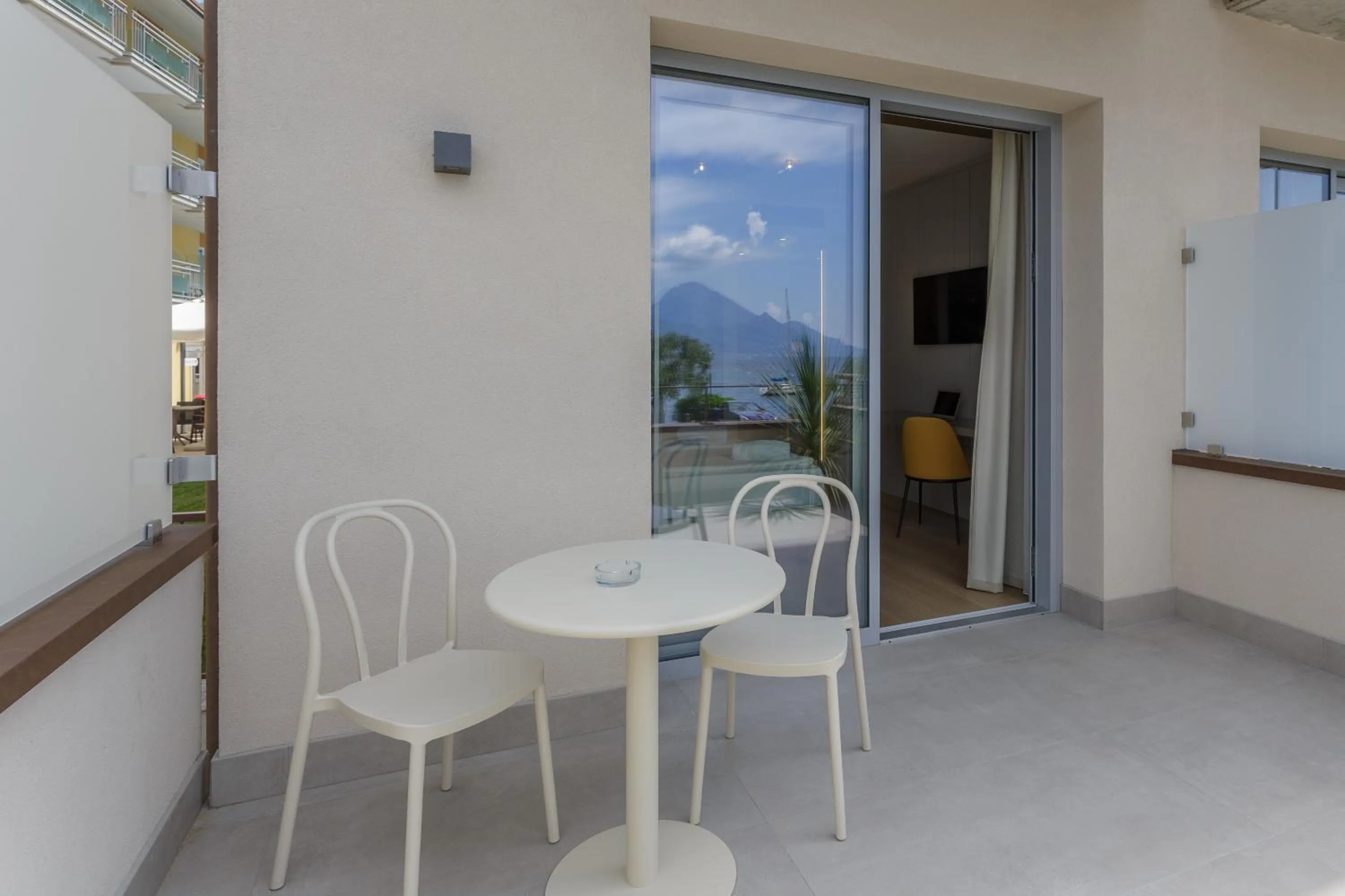 Balcony/Terrace in Hotel Drago - Garda Lake Collection