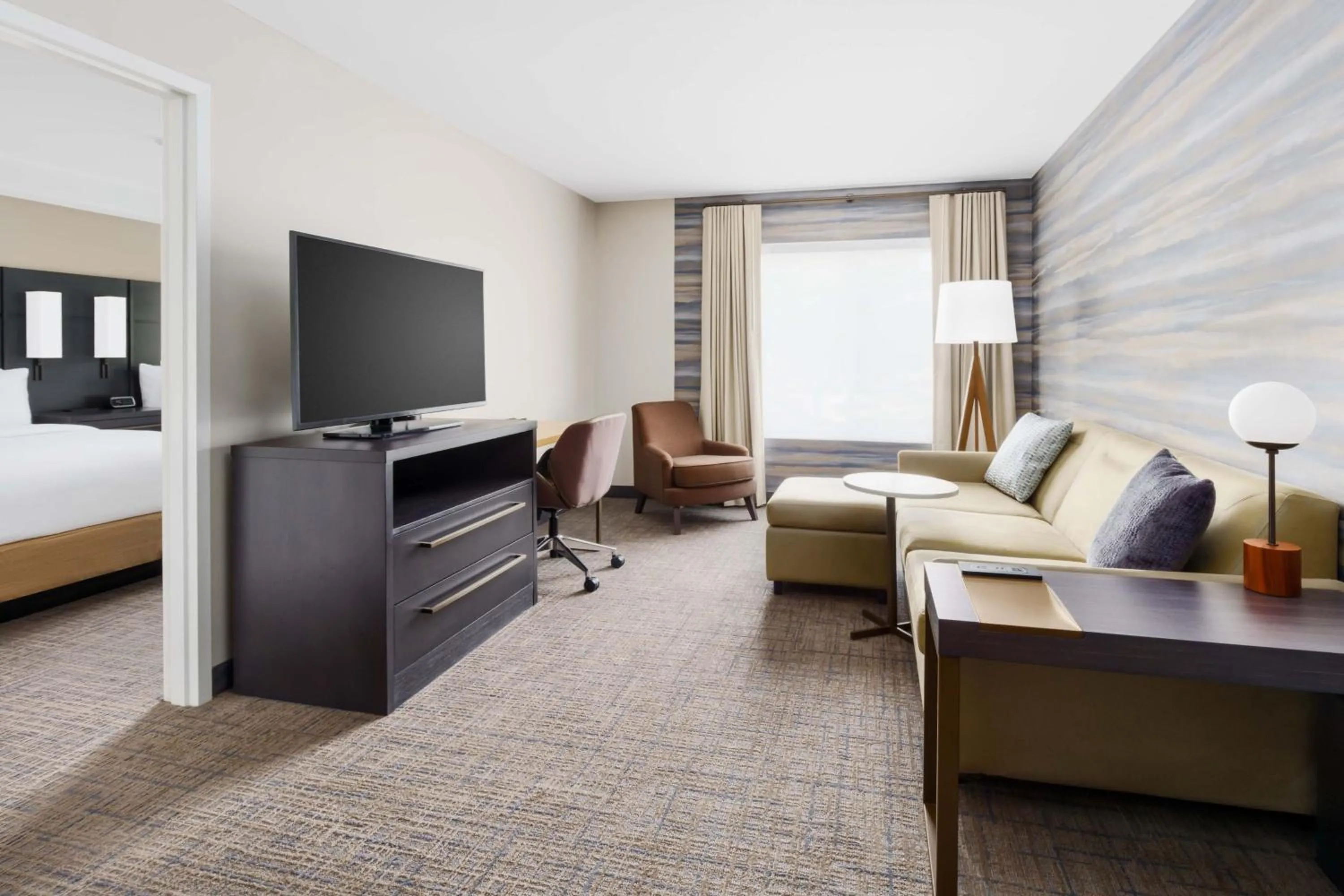 Living room, Bed in Residence Inn by Marriott New Haven Hamden