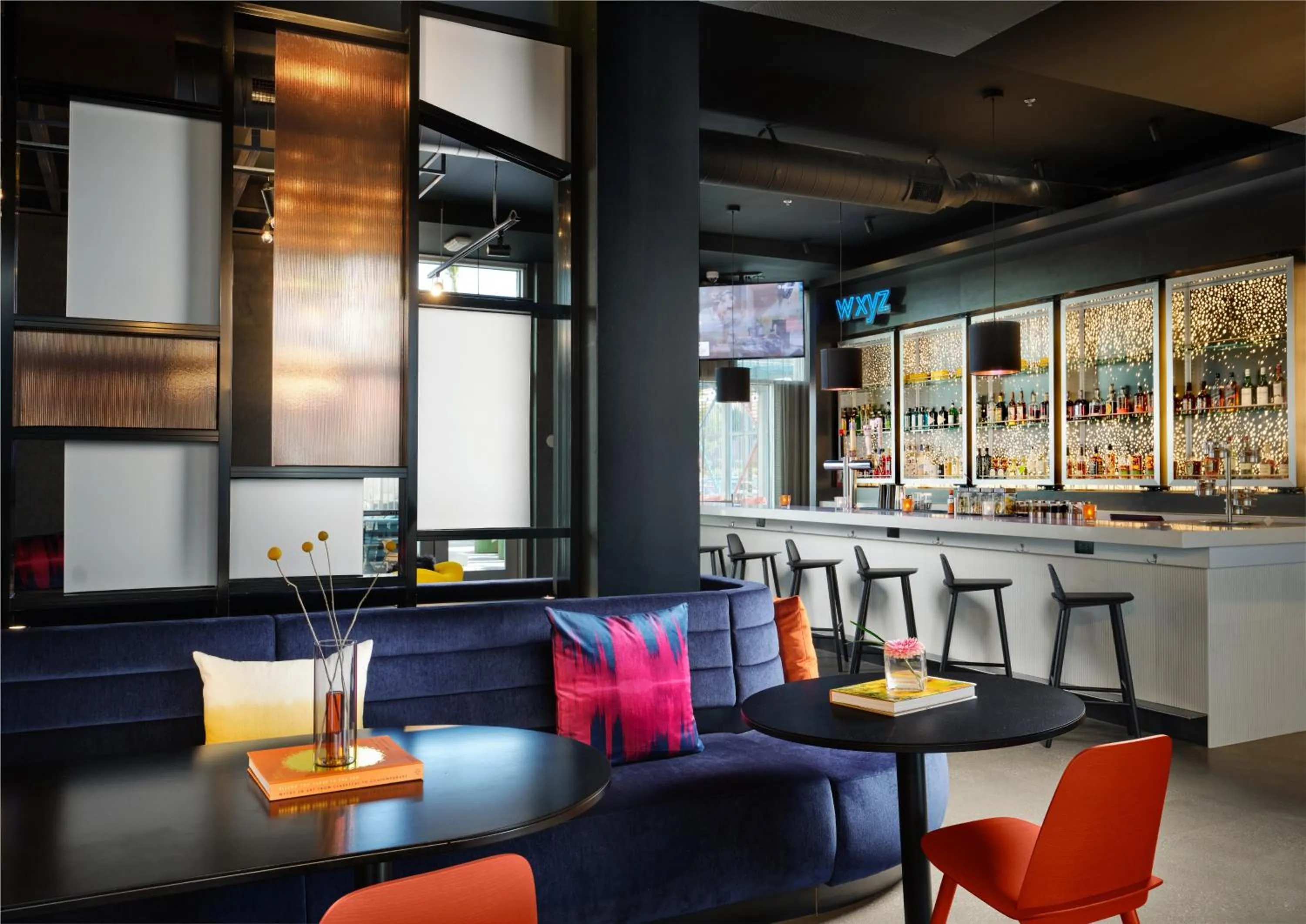 Lounge or bar in Aloft Henderson