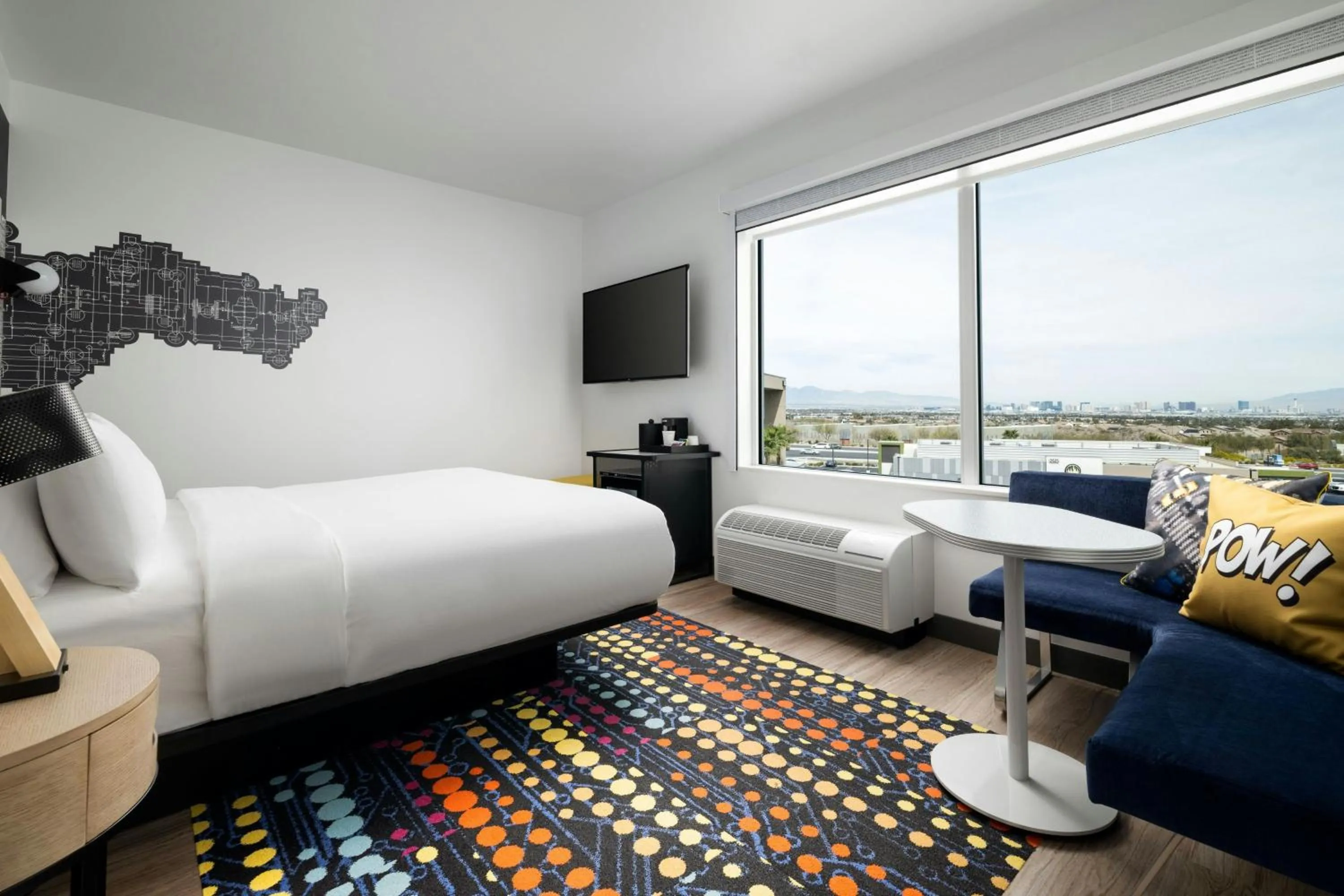 Photo of the whole room, Bed in Aloft Henderson