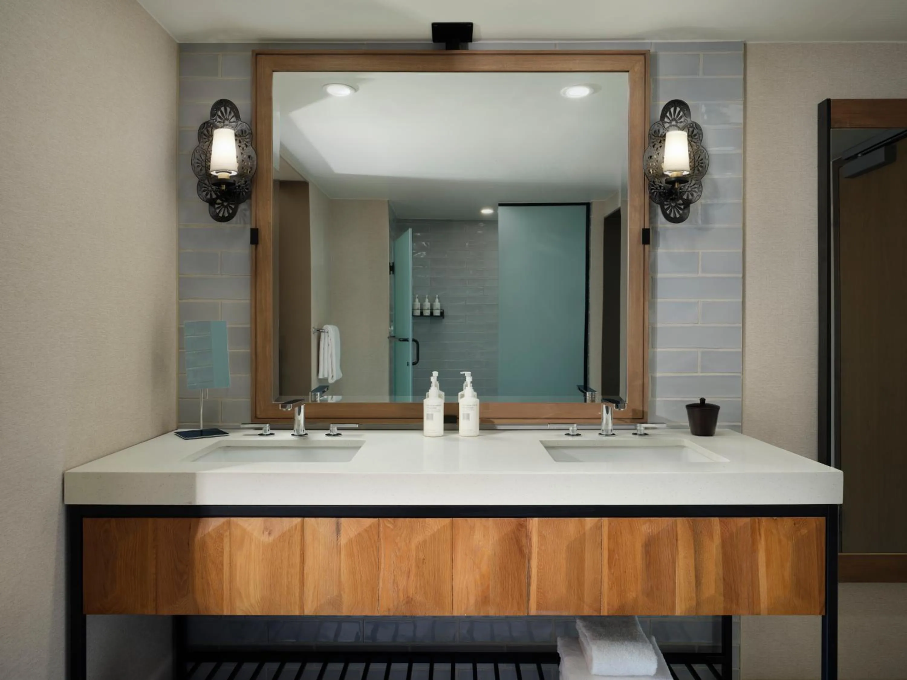 Bathroom in Plaza San Antonio Hotel & Spa, Autograph Collection