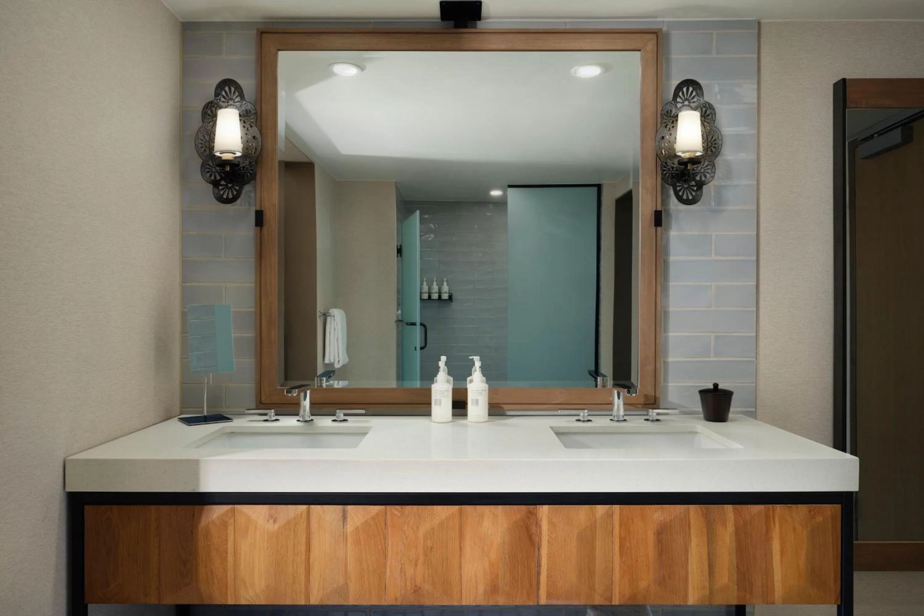 Bathroom in Plaza San Antonio Hotel & Spa, Autograph Collection