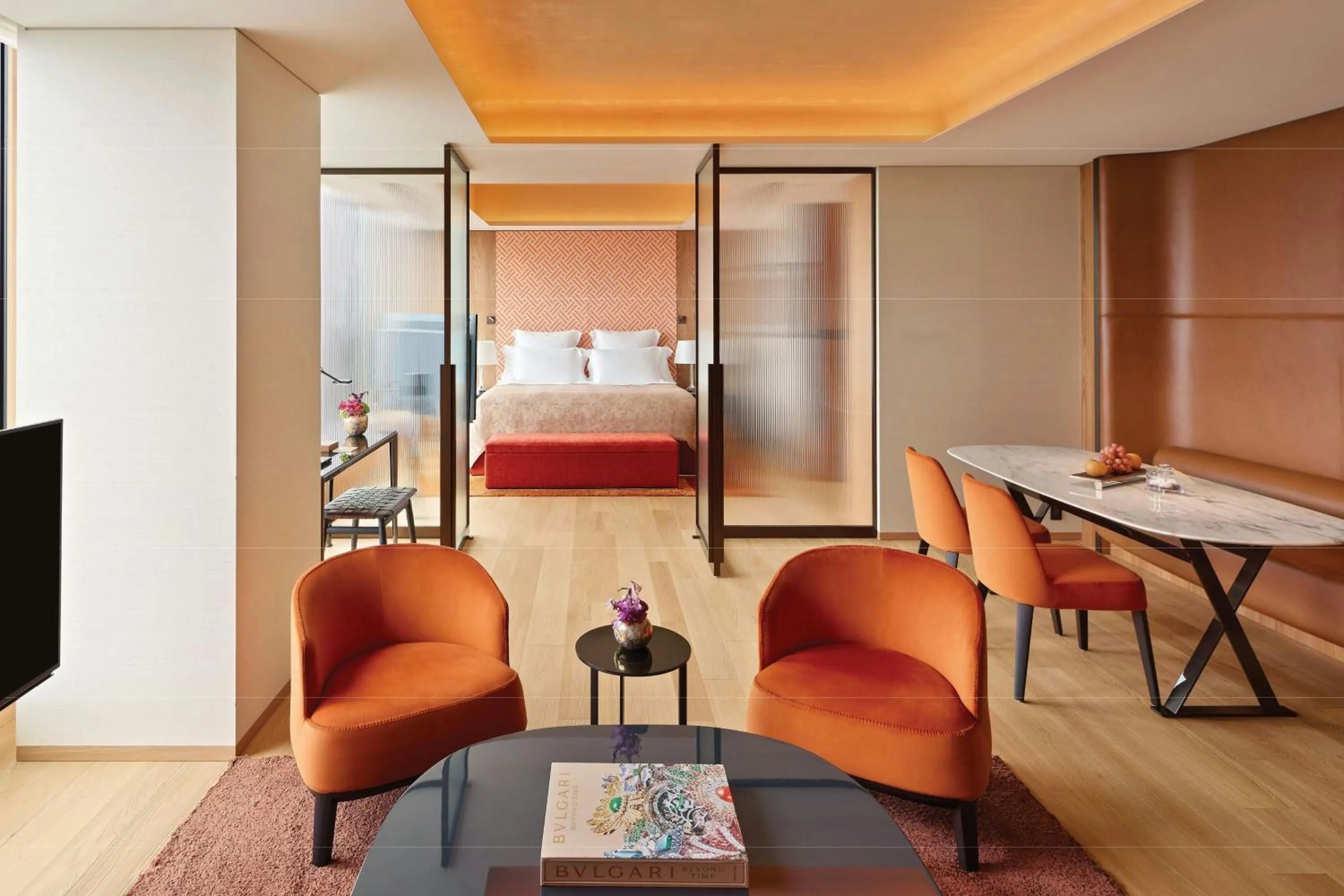 Living room, Bed in Bvlgari Hotel Tokyo