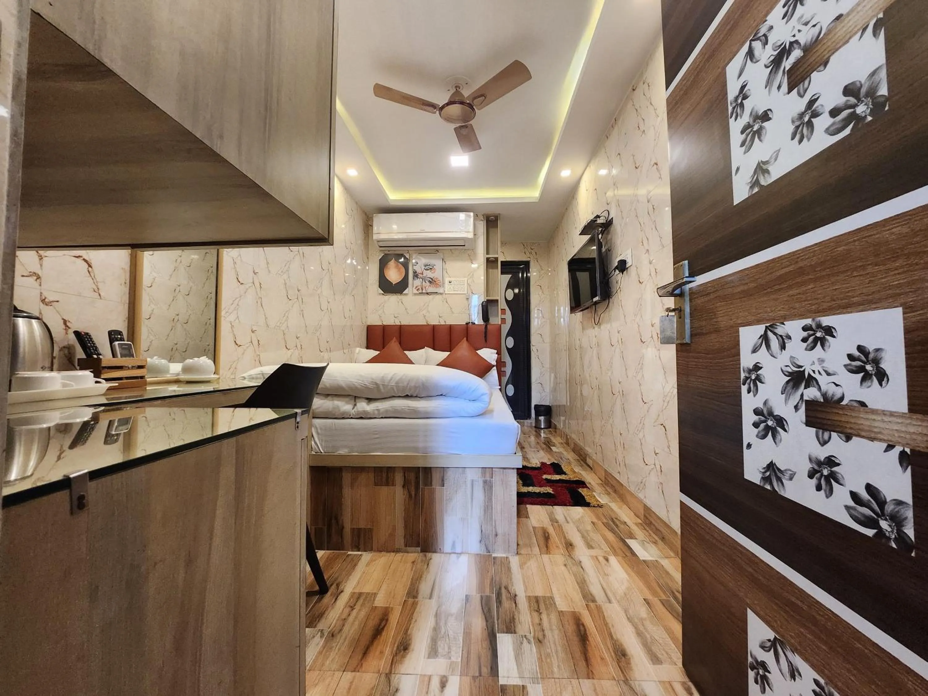 Bed in The City of Joy