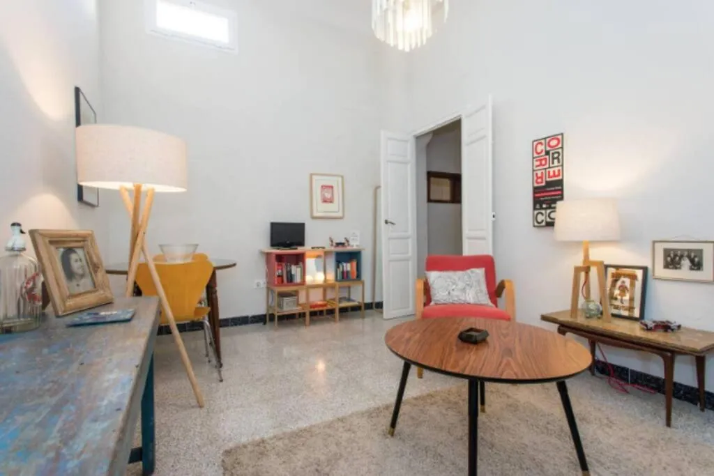 CASA PEPITA: vintage spirit in the old town