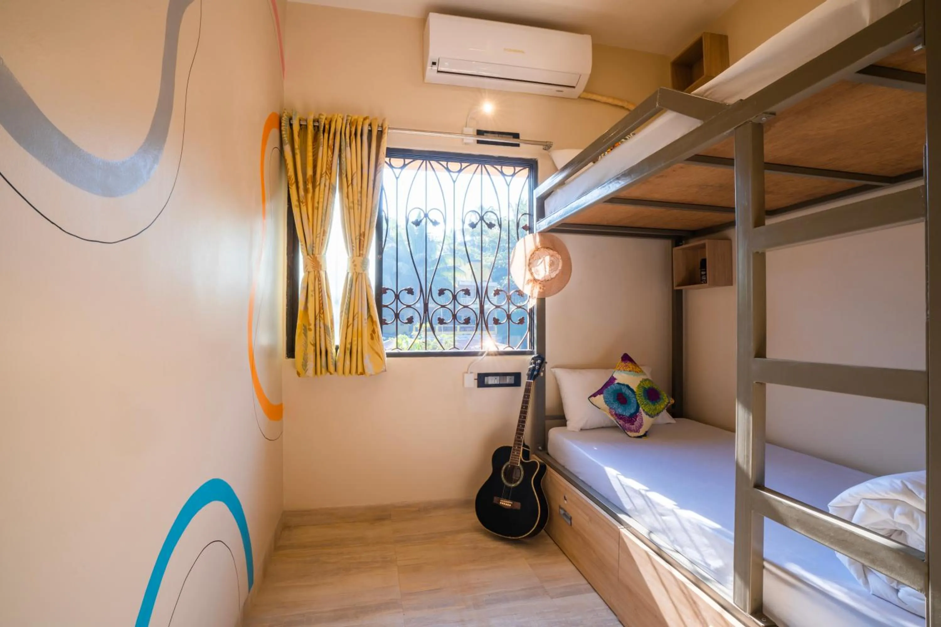 Photo of the whole room, Bed in Zostel Goa, Morjim