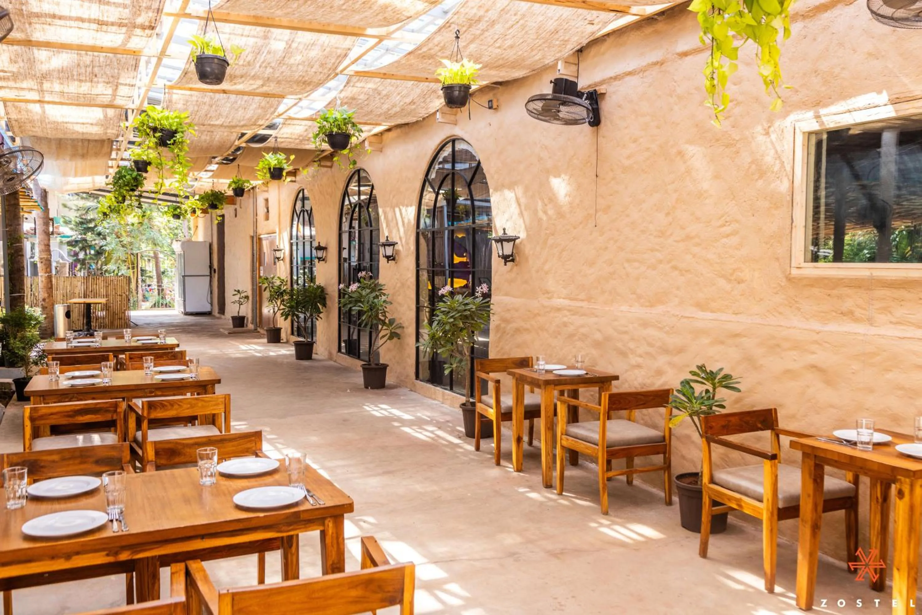 Restaurant/places to eat in Zostel Goa, Morjim