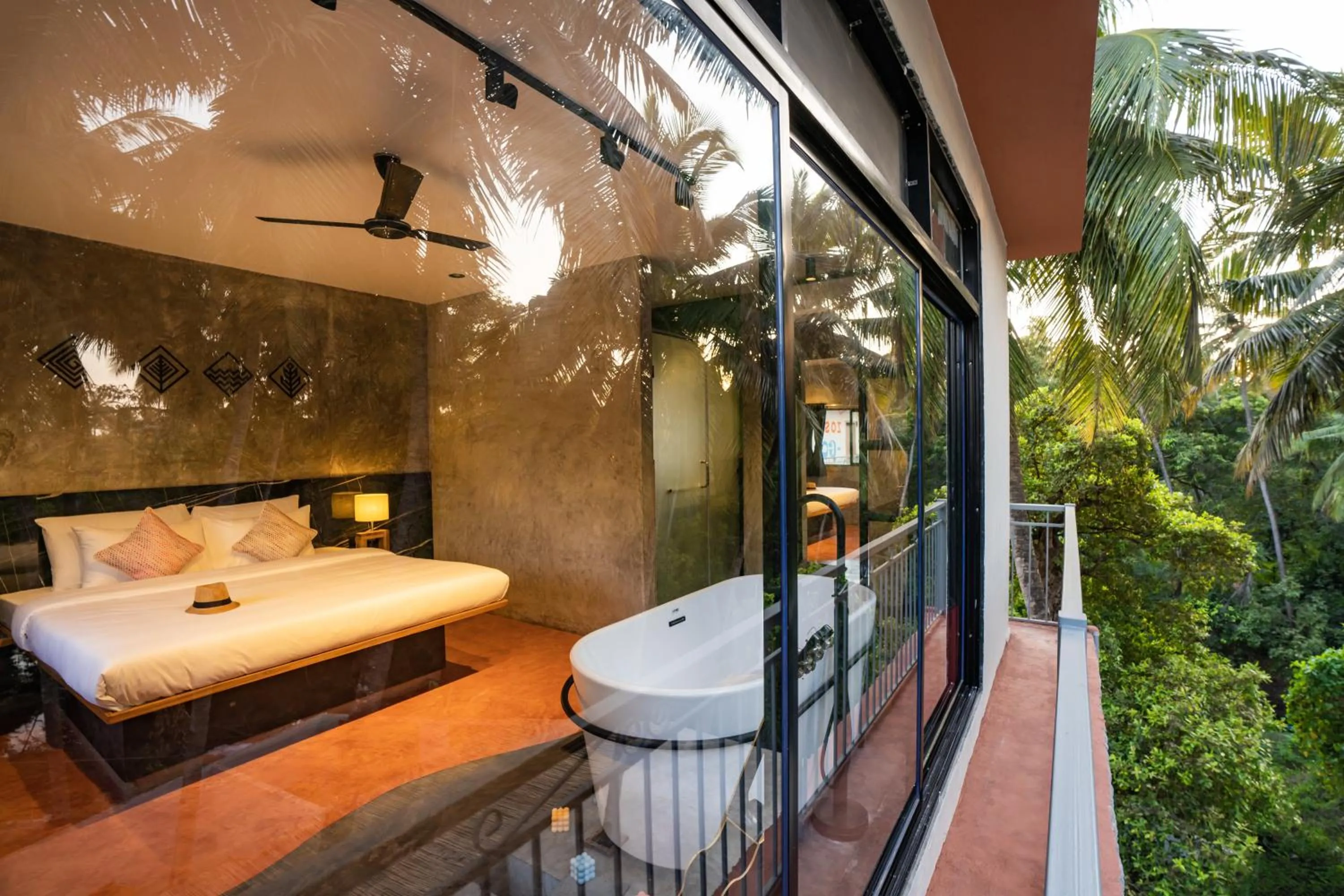 Bed in Zostel Goa, Morjim