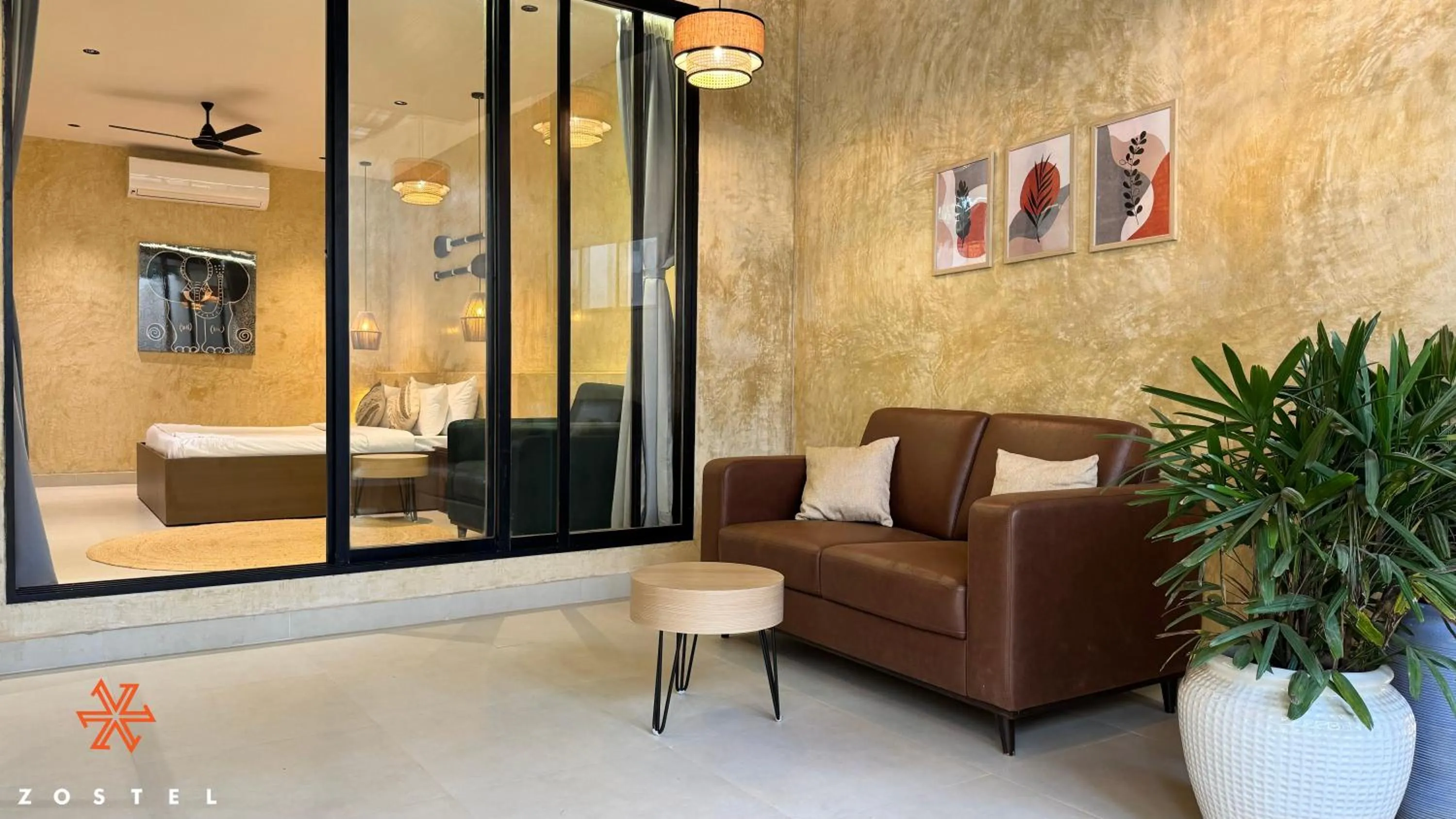 Living room in Zostel Goa, Morjim