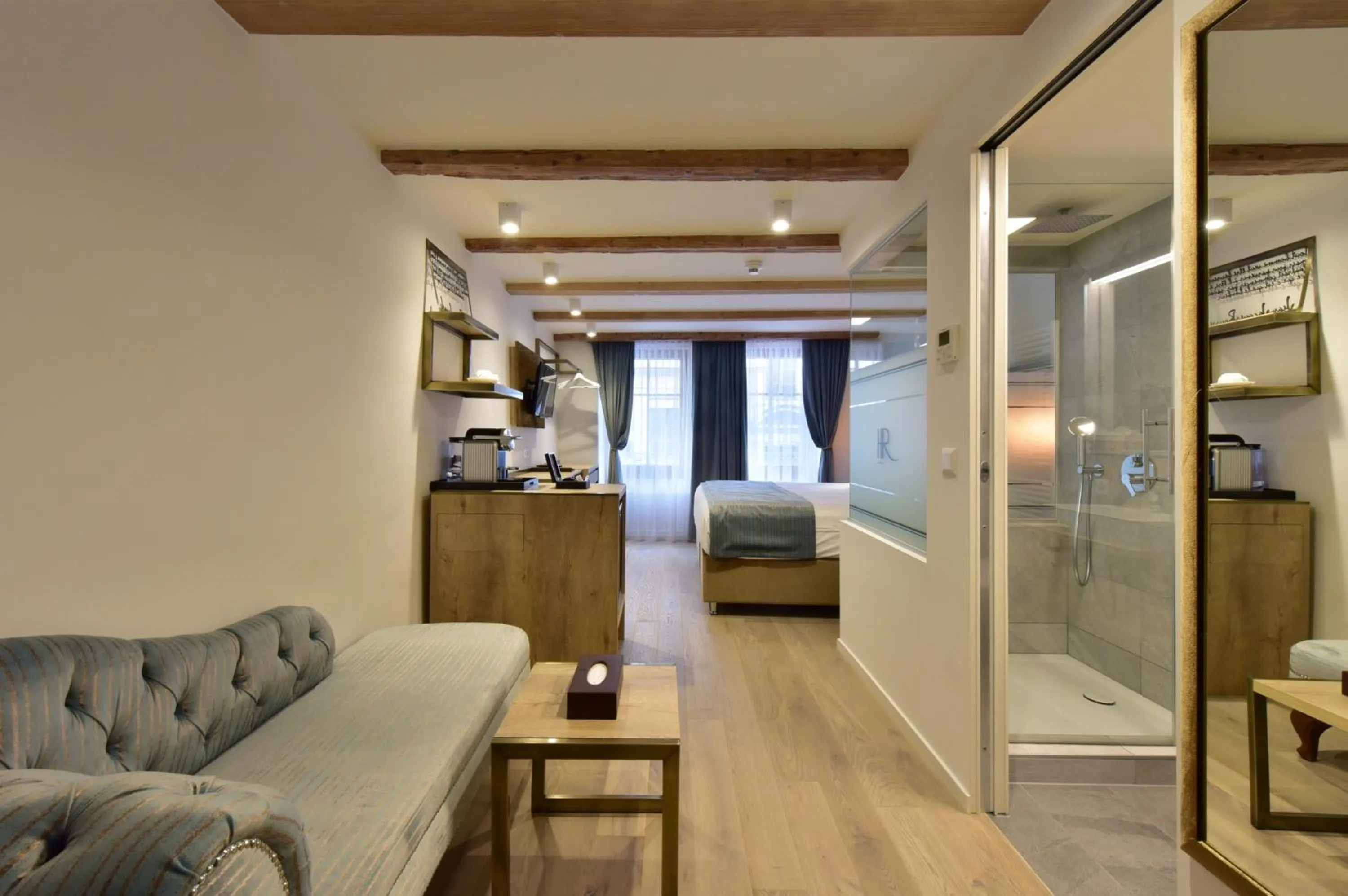 Photo of the whole room in Hôtel Rousseau Plus