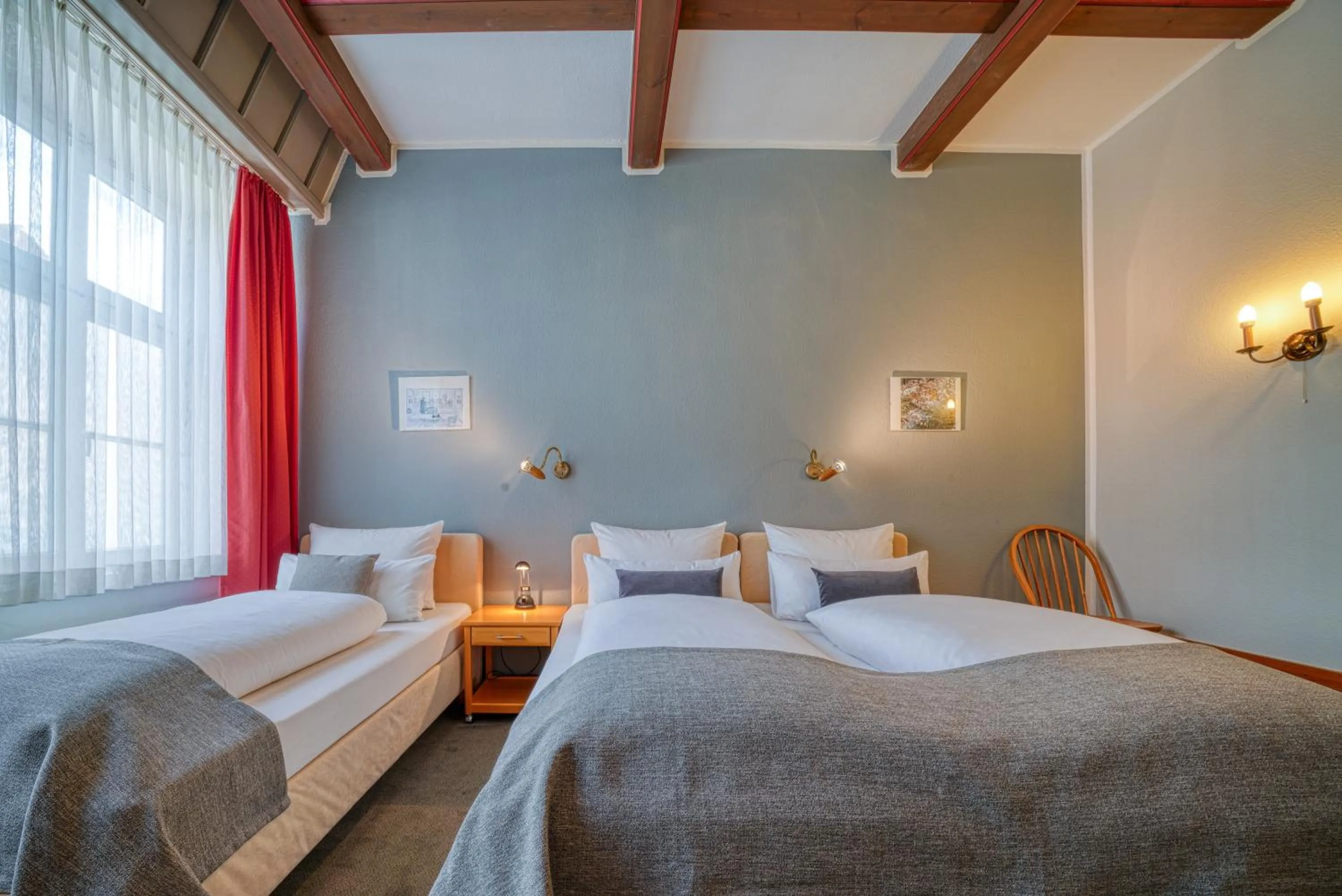 Photo of the whole room, Bed in Hotel Zur Eule