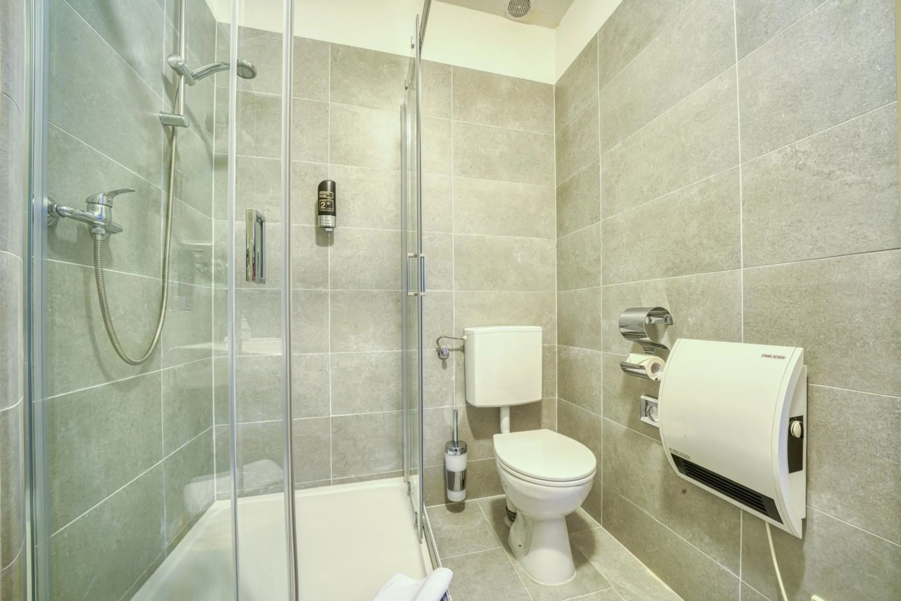 Toilet in Hotel Zur Eule