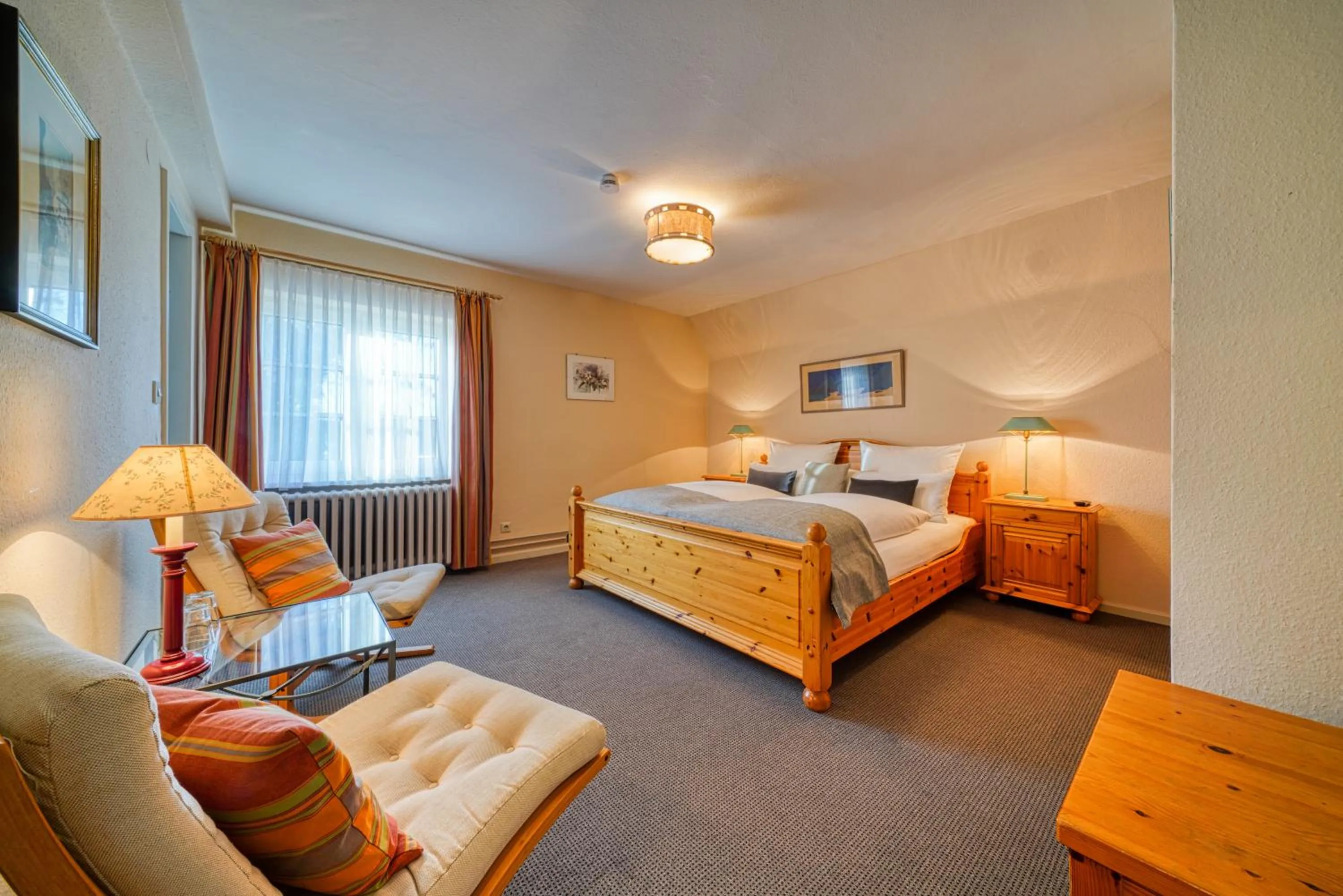 Photo of the whole room, Bed in Hotel Zur Eule