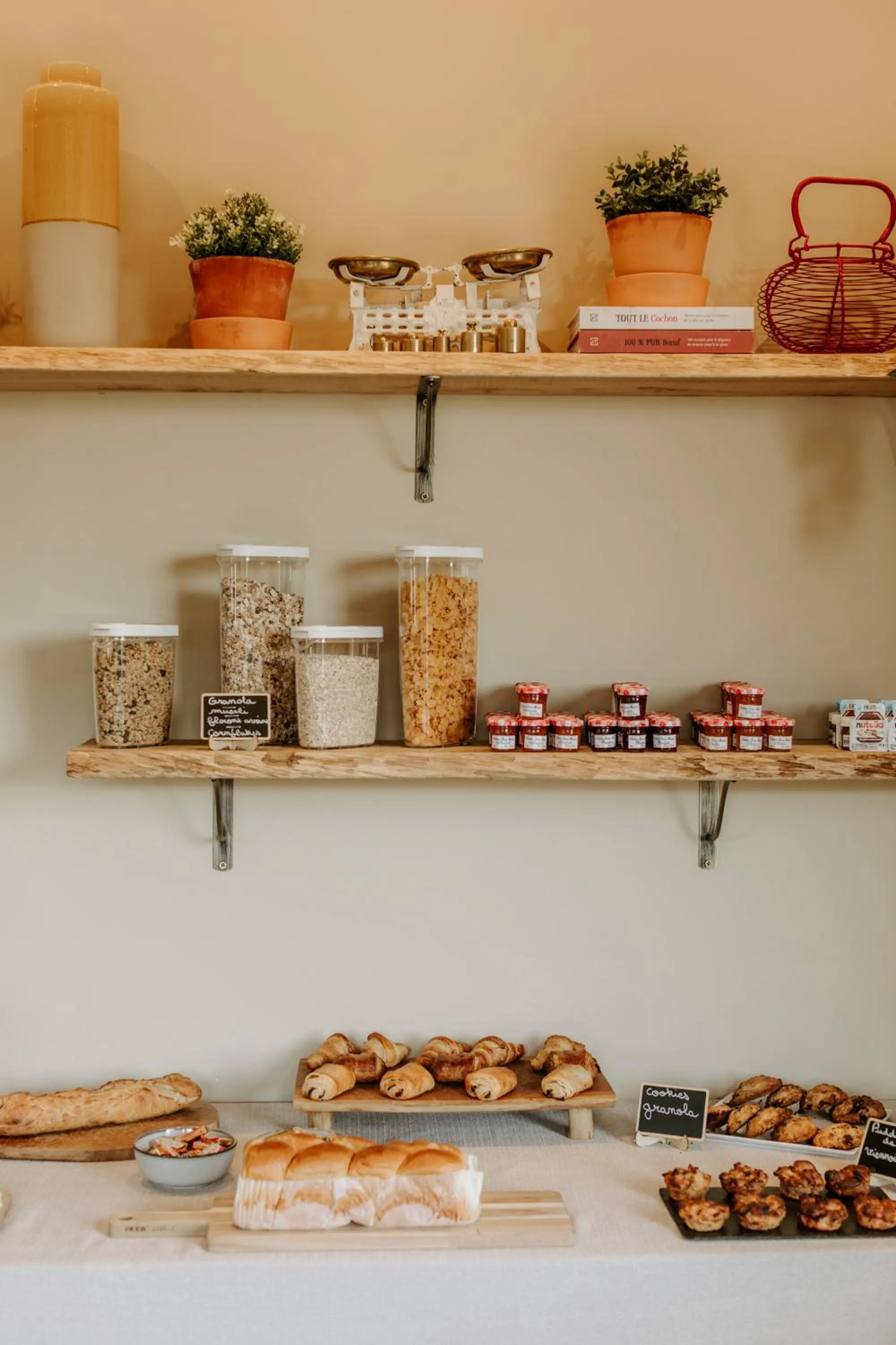 Breakfast in Soko Hotels-Pont du Gard