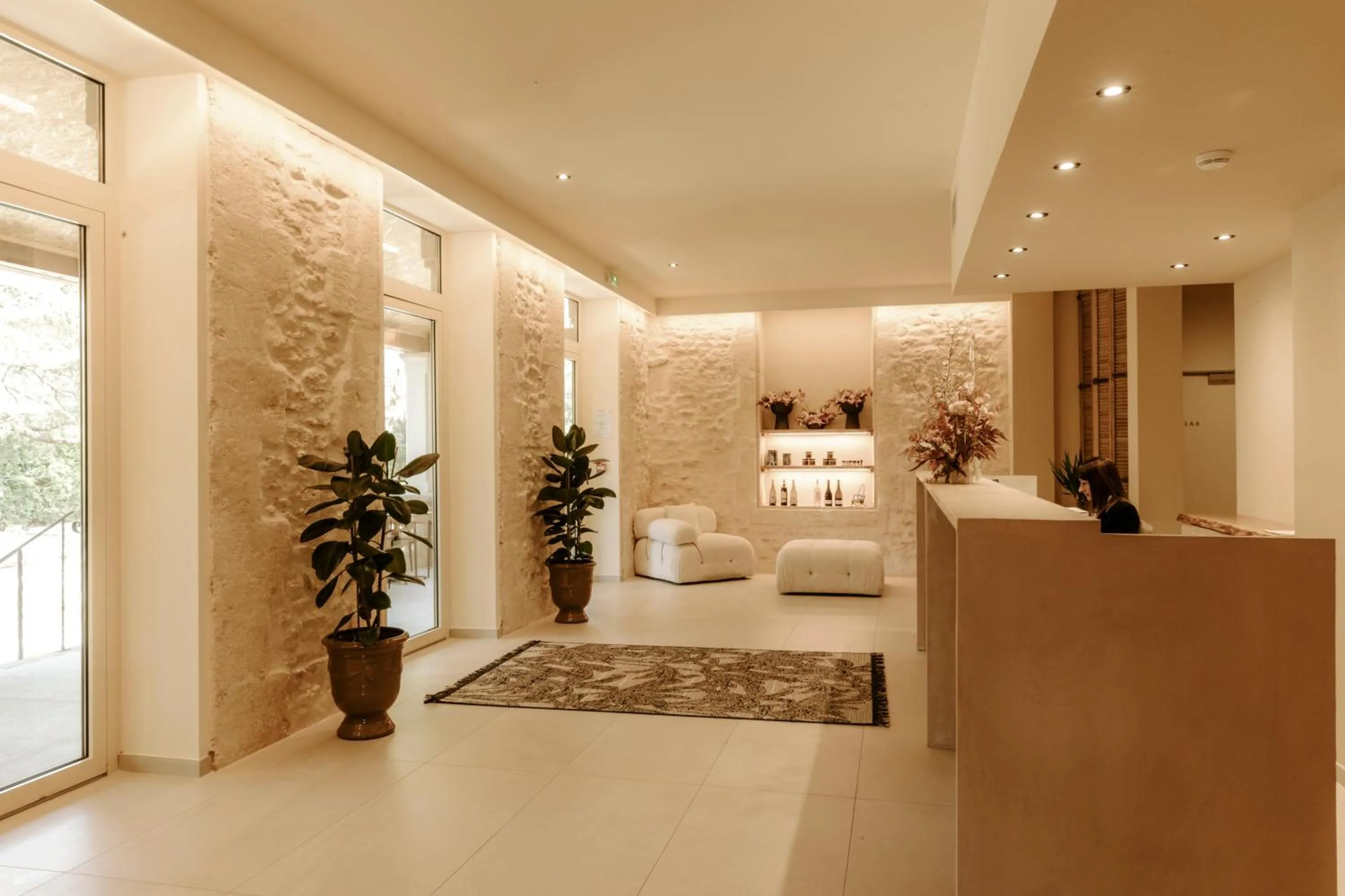 On-site shops in Soko Hotels-Pont du Gard