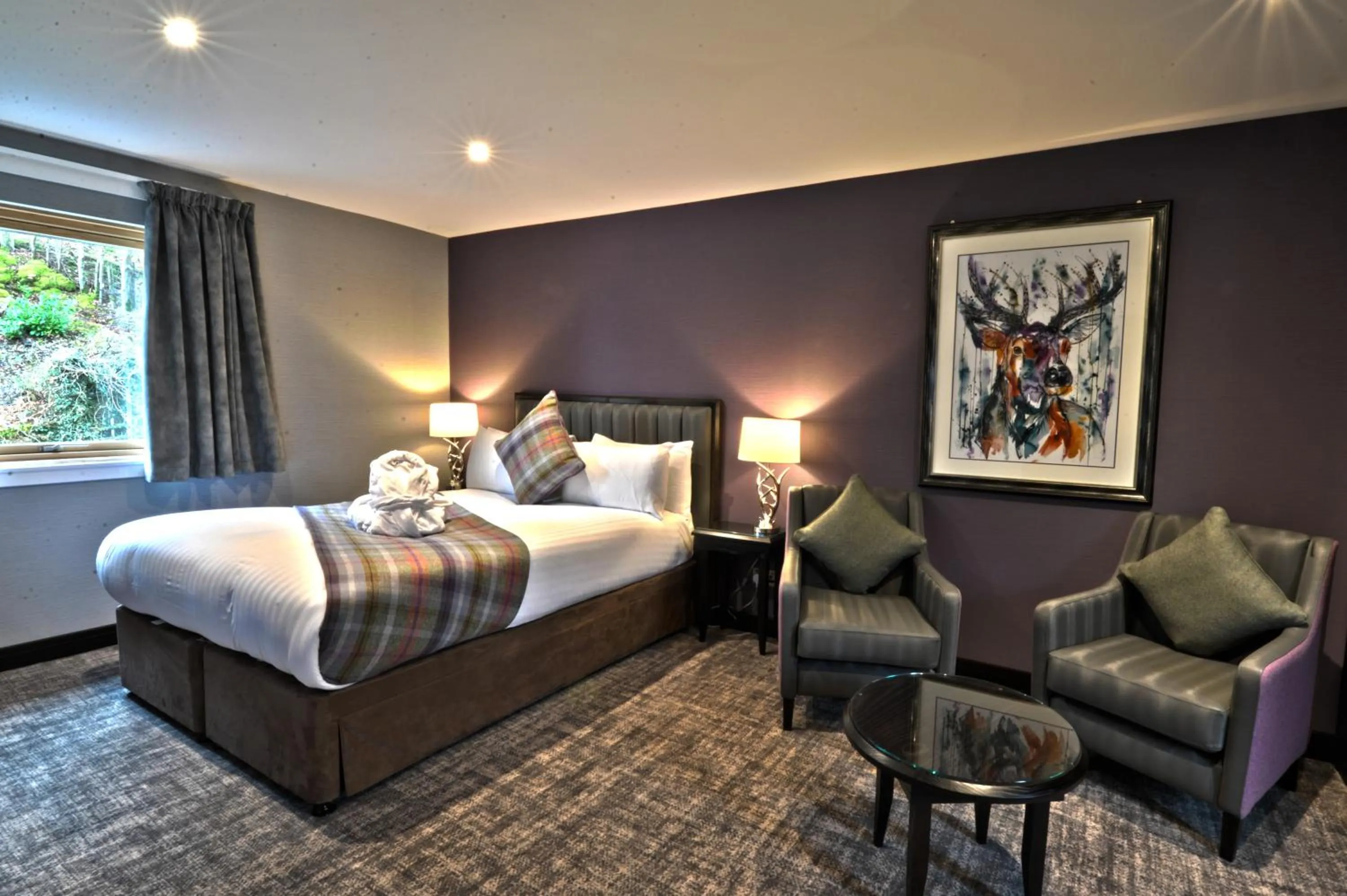 Seating area, Bed in The Beach House Loch Lomond