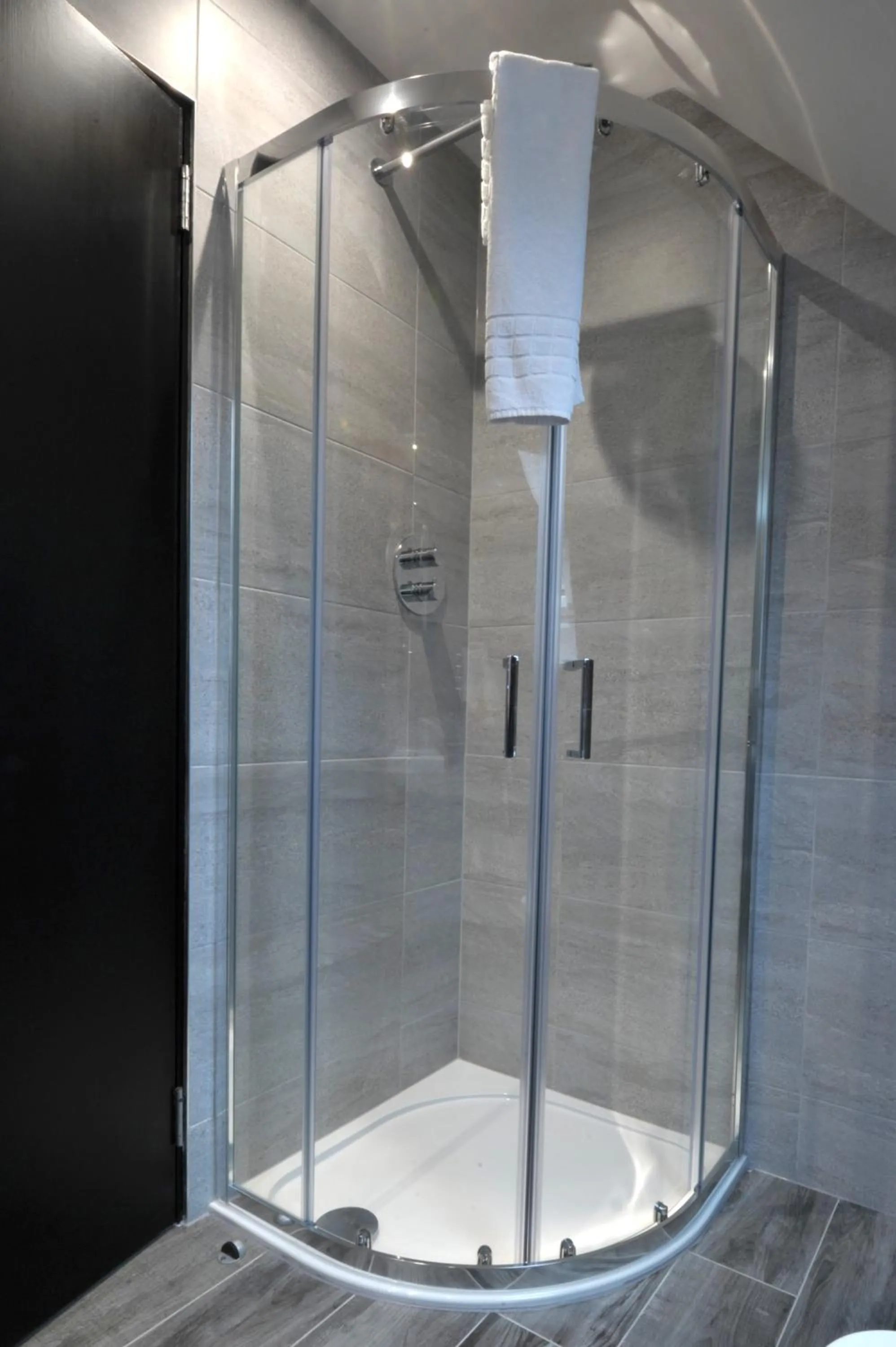 Shower in The Beach House Loch Lomond