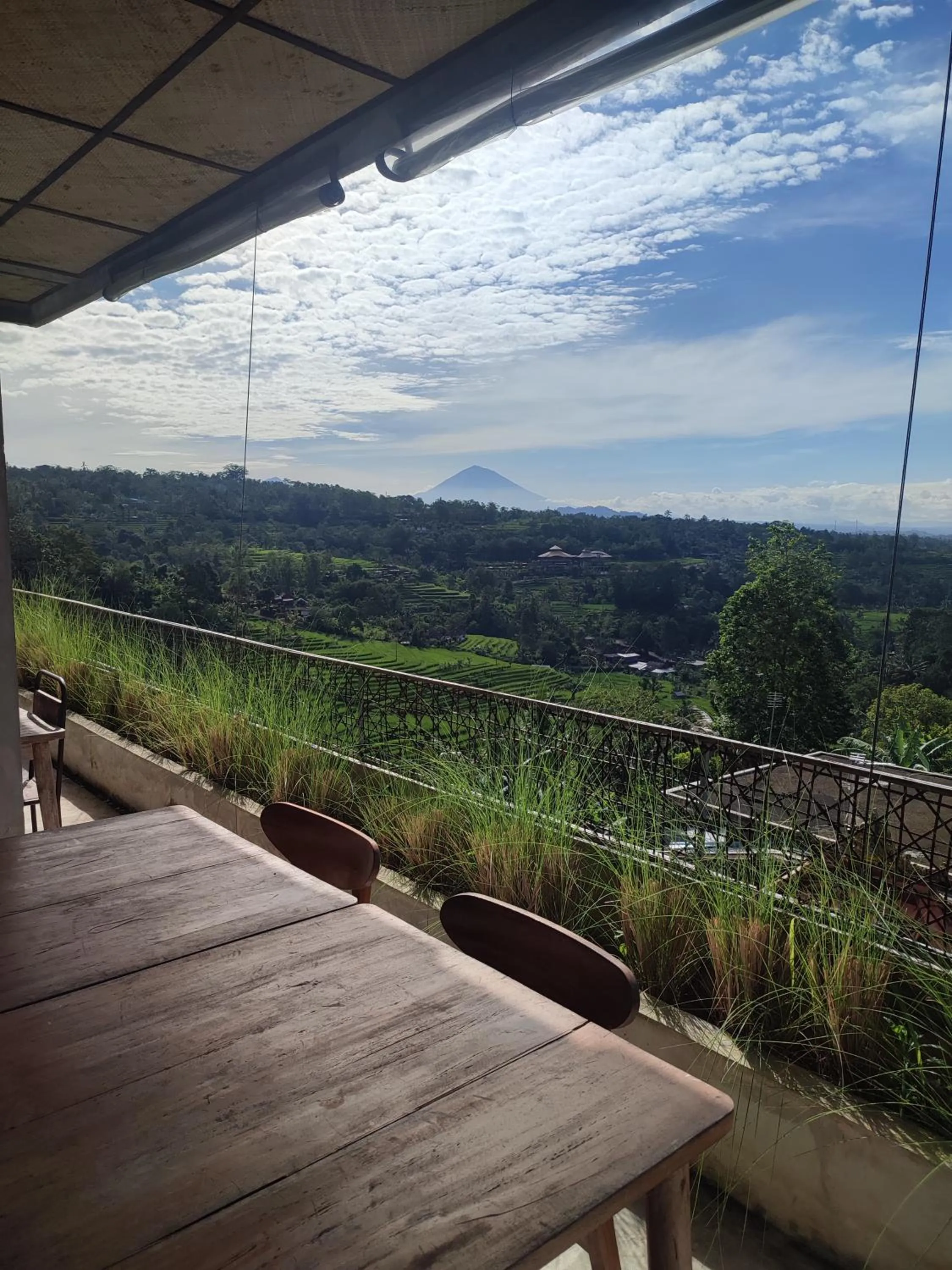 Restaurant/places to eat in Gunza Bed and Breakfast