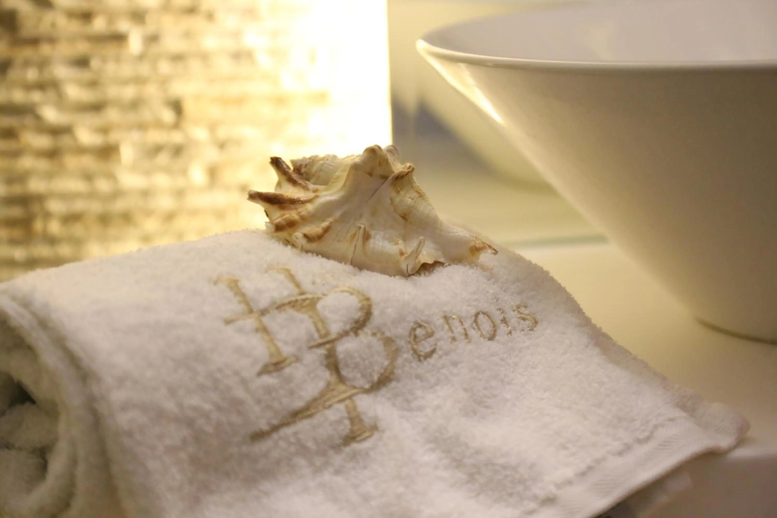 Bathroom, Bed in Hotel Benois