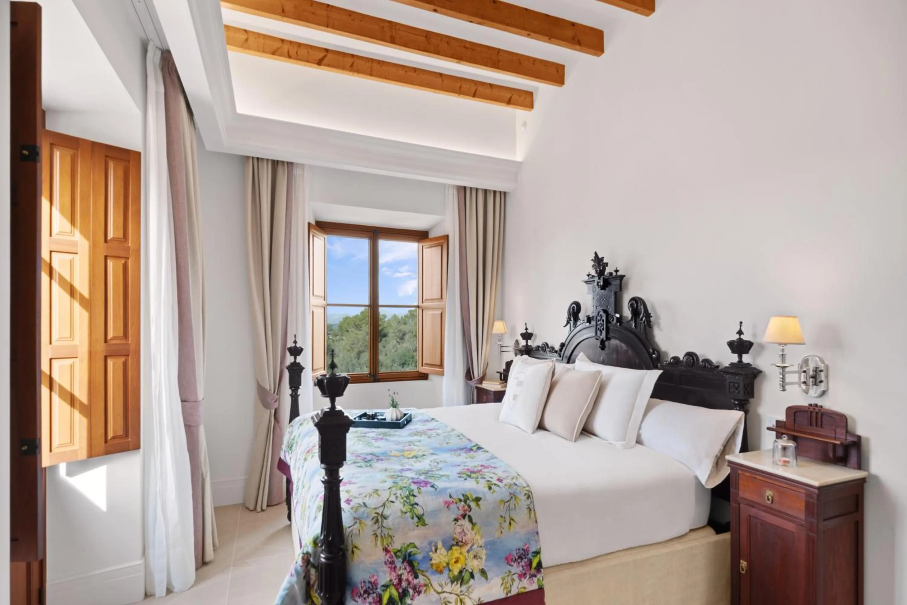 Bed in Finca Sa Bastida Luxury Retreat & Spa Adults Only - Over 14