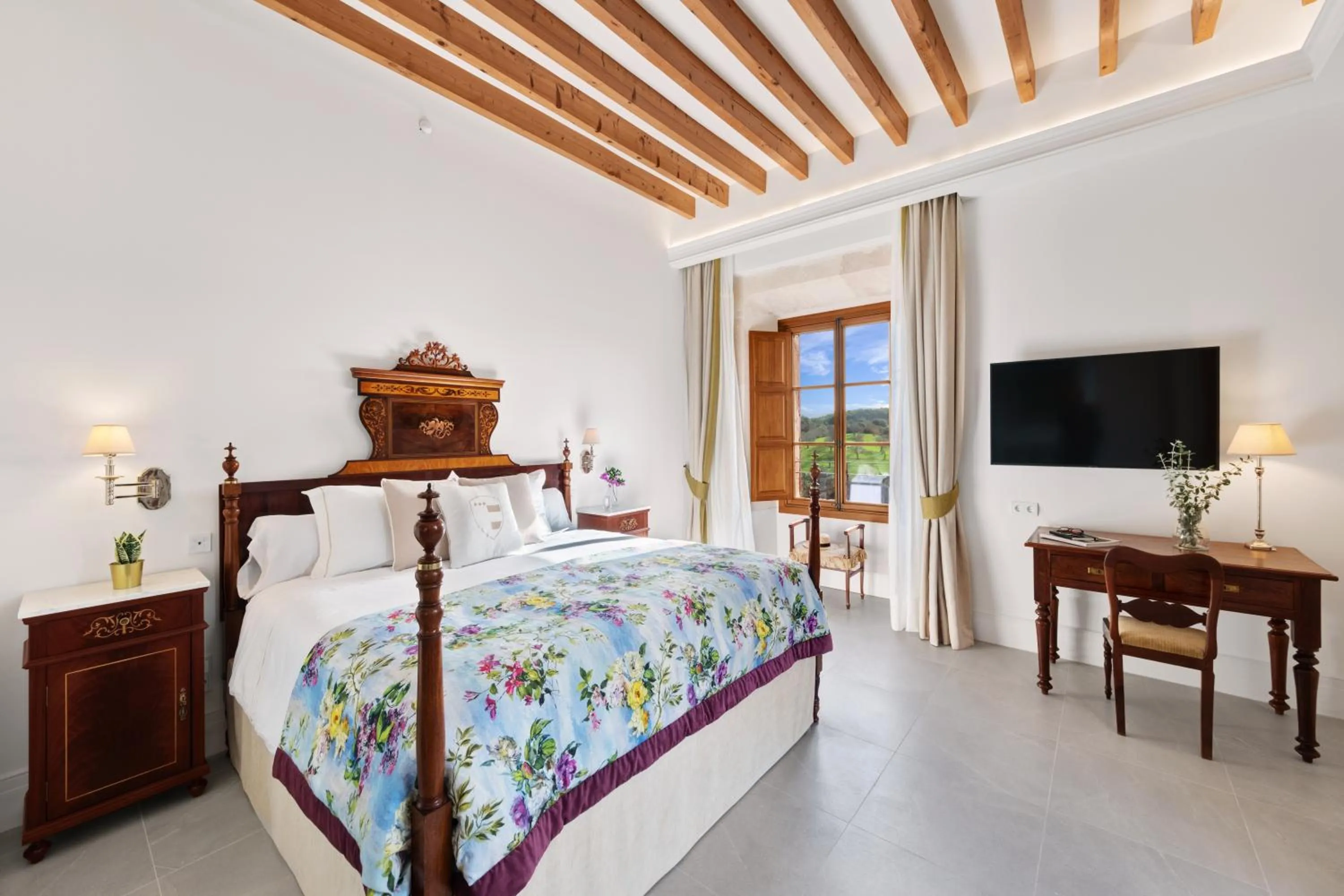 Bed in Finca Sa Bastida Luxury Retreat & Spa Adults Only - Over 14