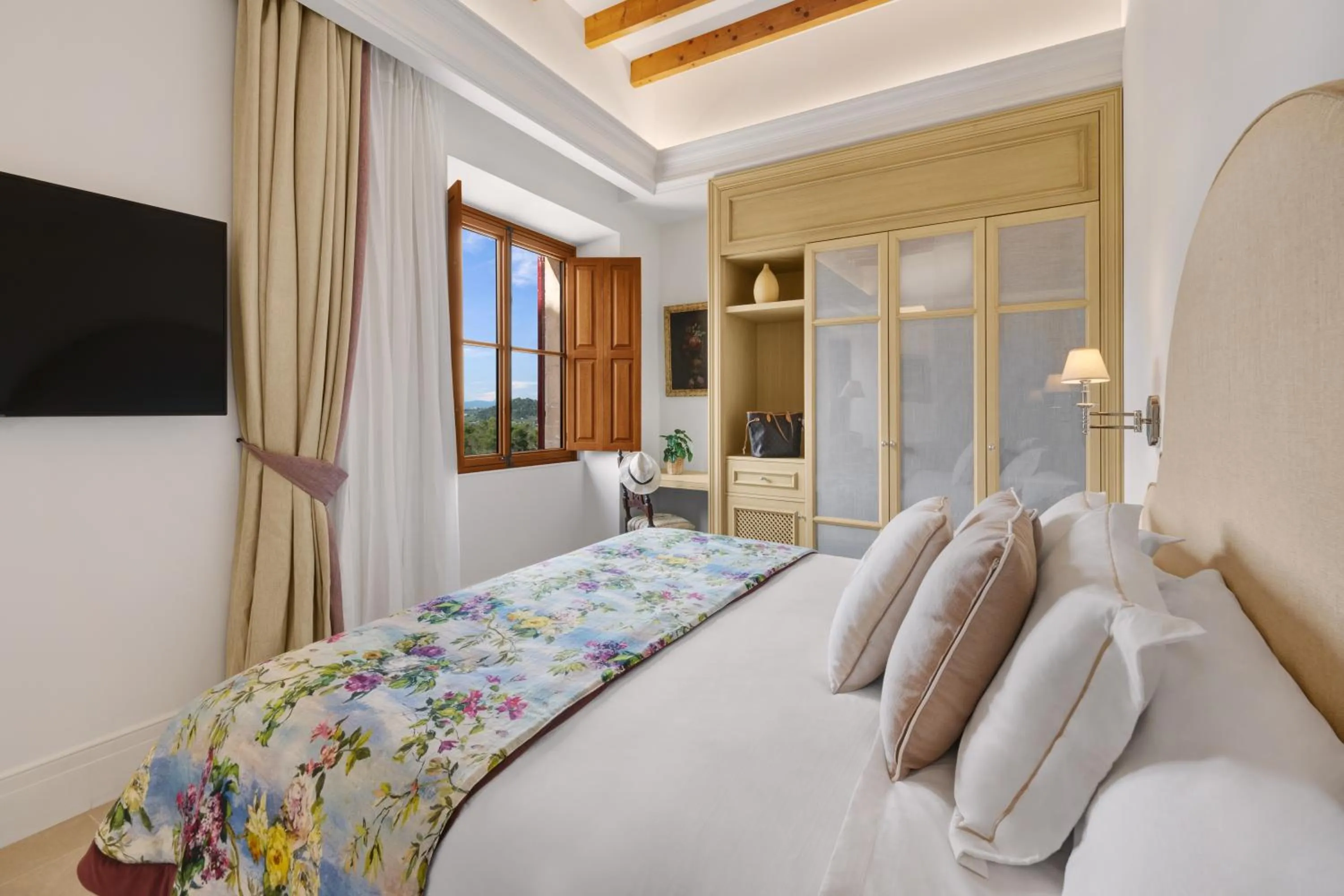 Bed in Finca Sa Bastida Luxury Retreat & Spa Adults Only - Over 14