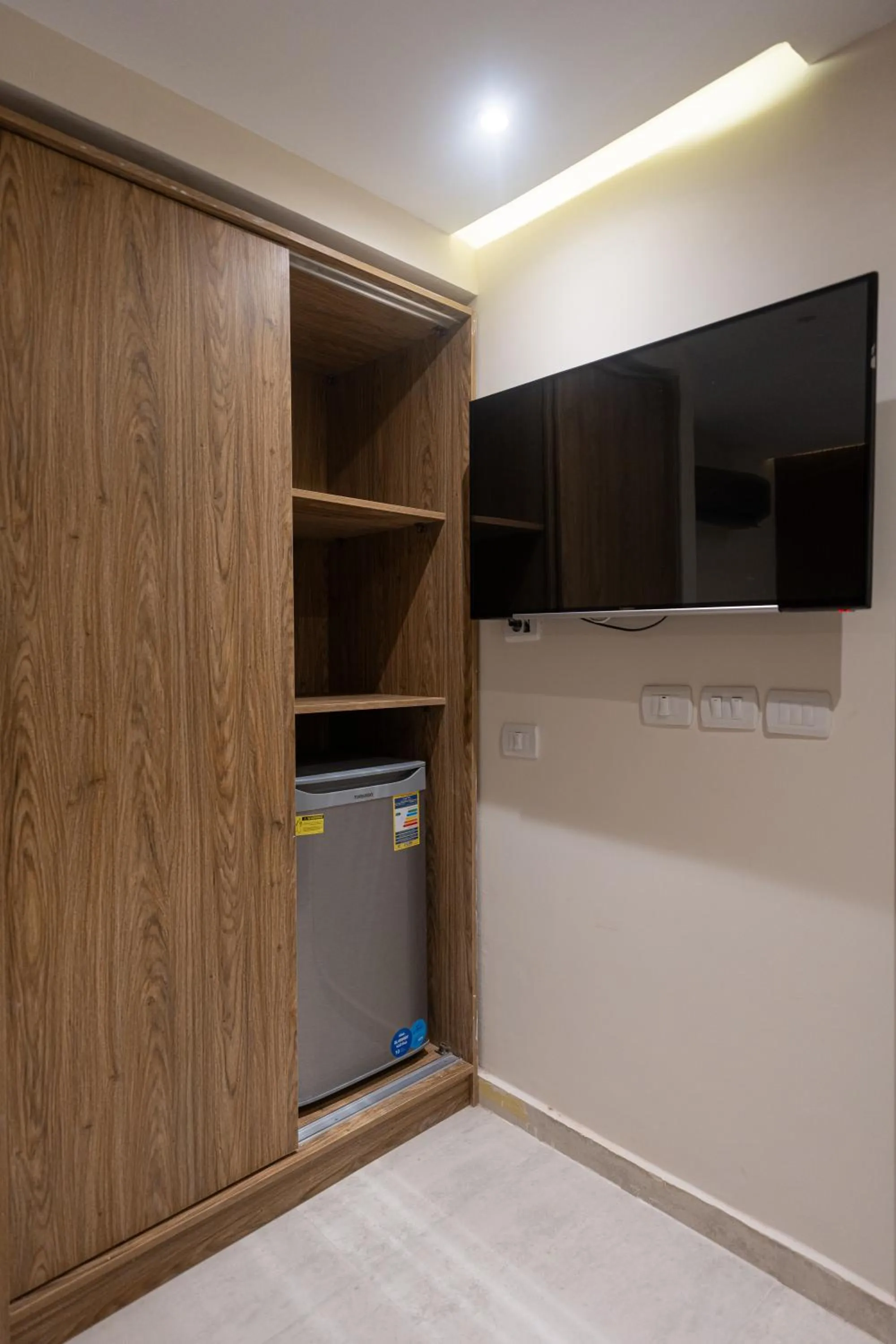 TV and multimedia in Pyramid Front Hotel