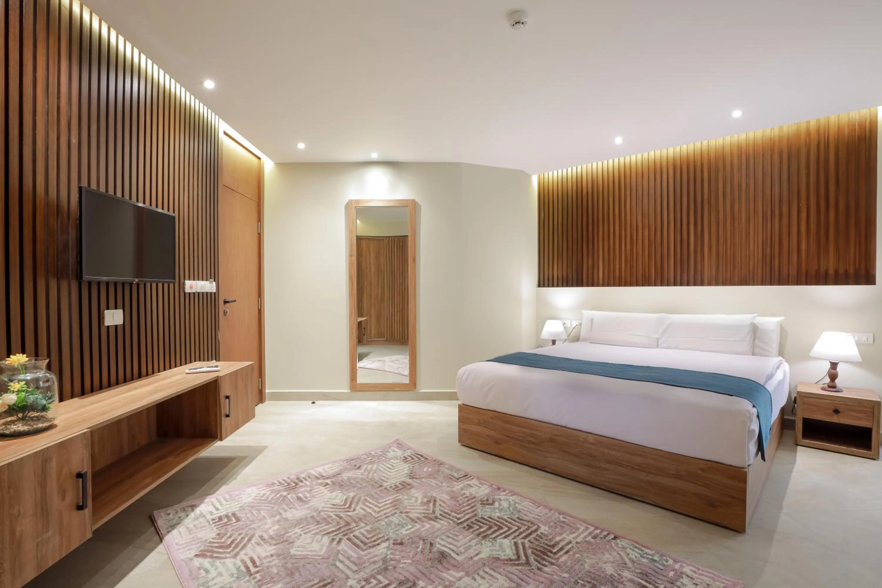 Bed in Pyramid Front Hotel